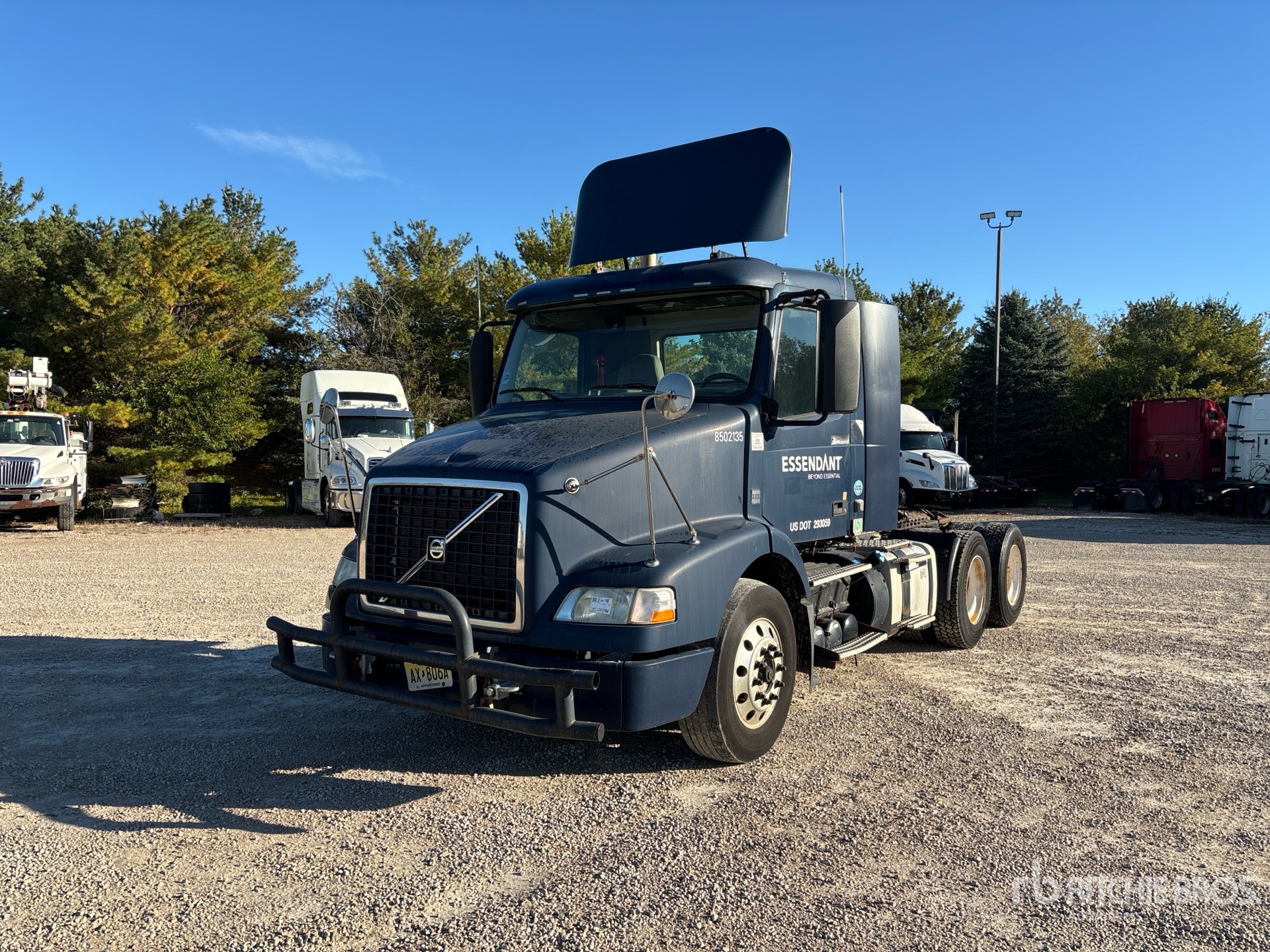 Photo of 2013 Volvo VNM
