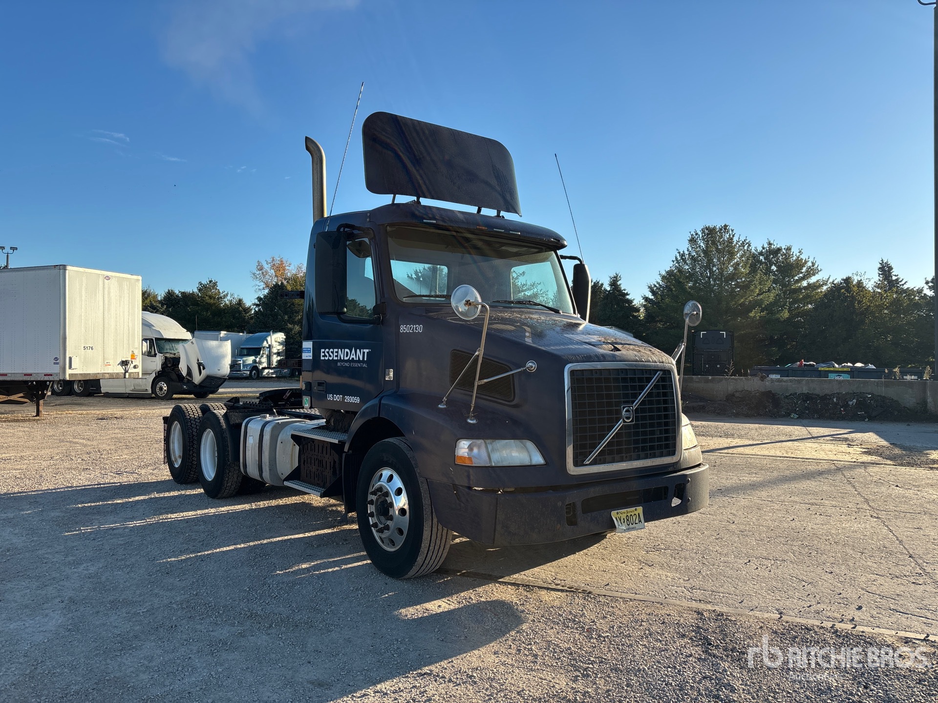 2013 Volvo VNM