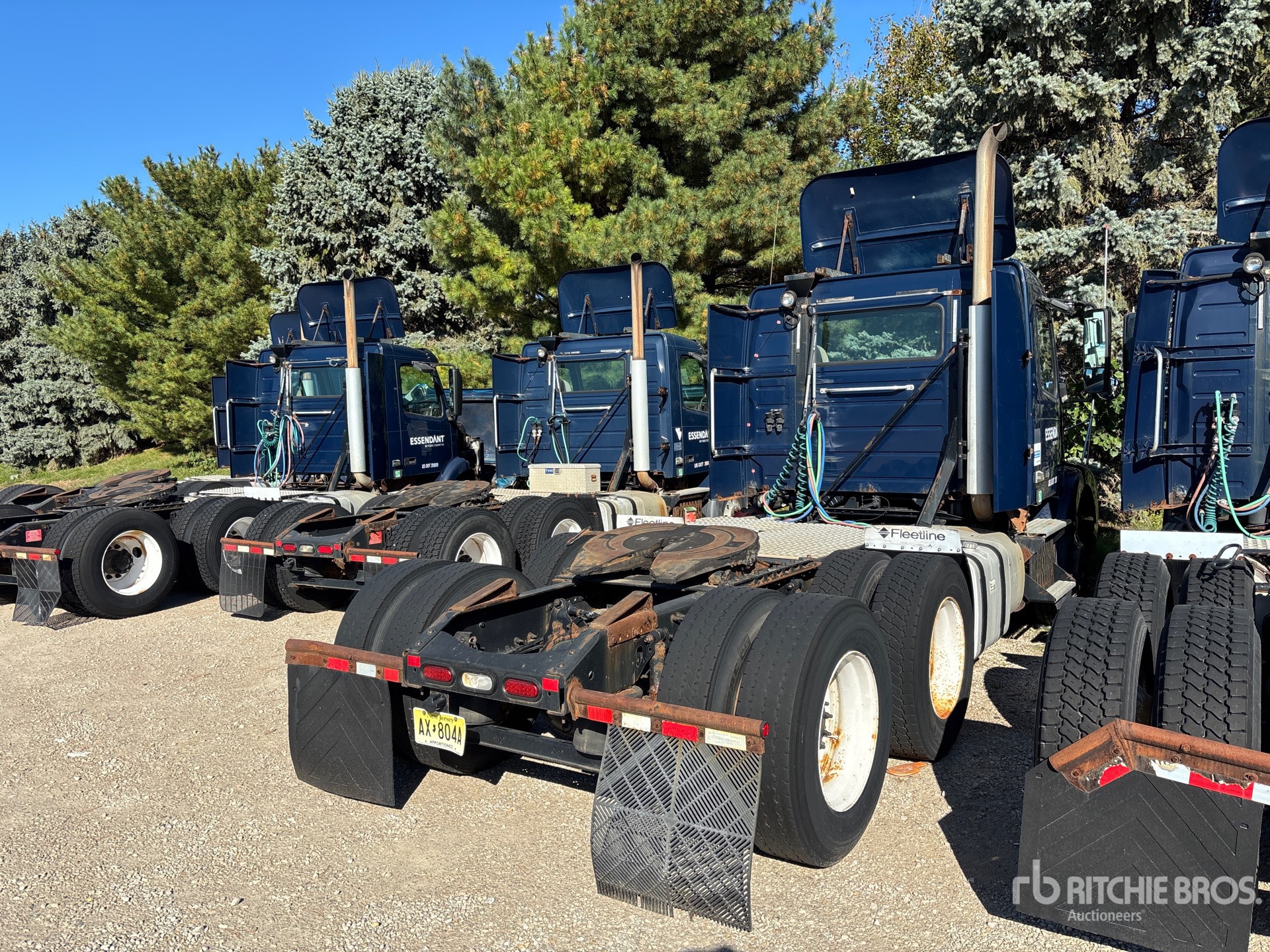 2013 Volvo VNM