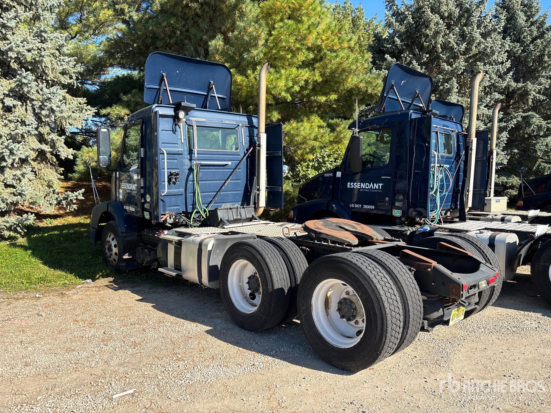 2013 Volvo VNM