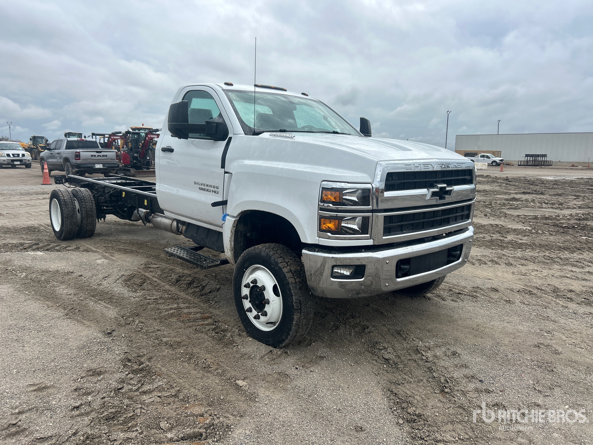 2024 Chevrolet SILVERADO 5500H