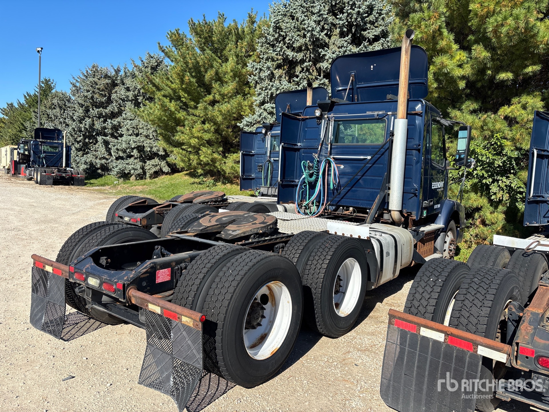2013 Volvo VNM