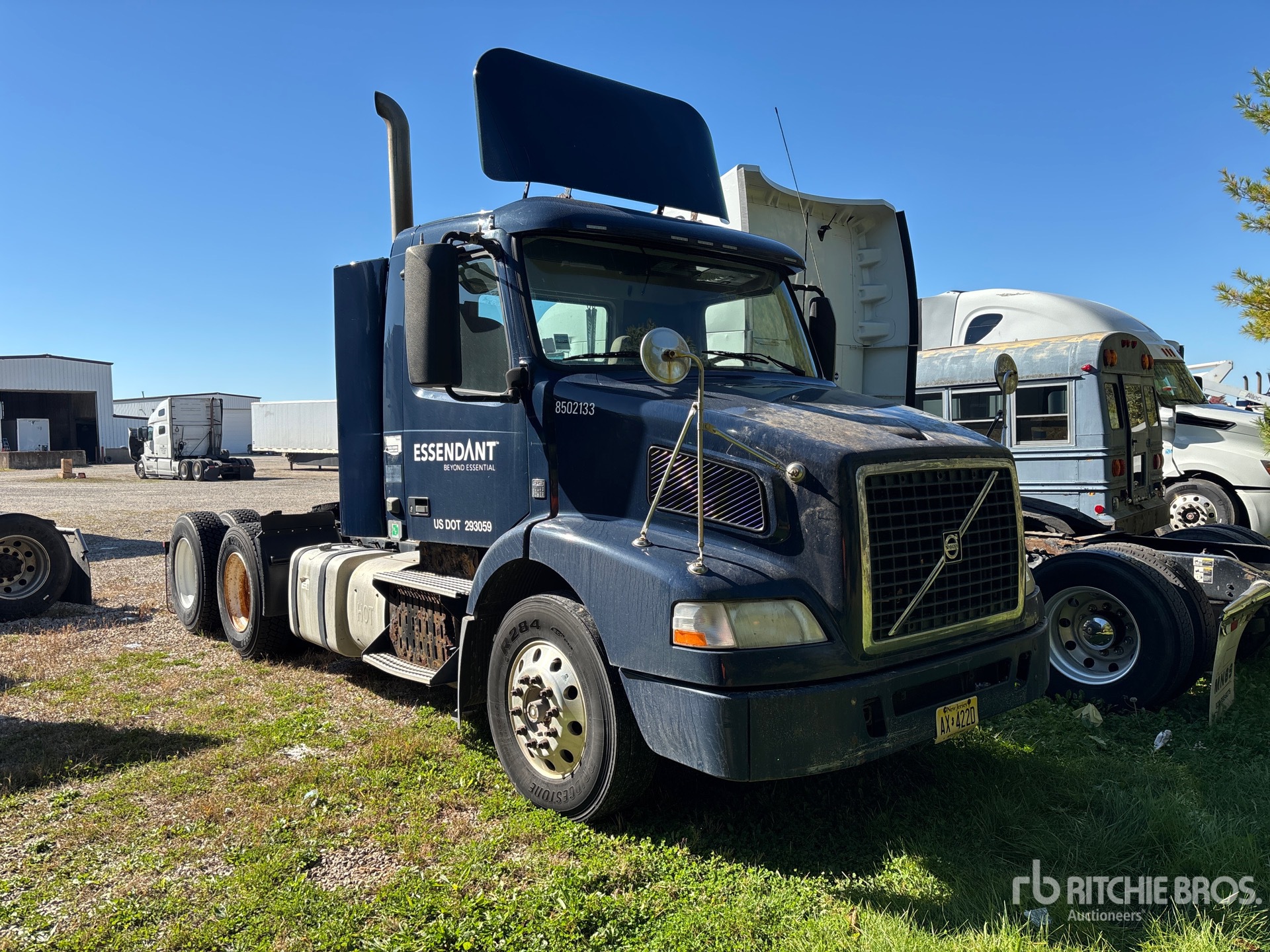 2013 Volvo VNM