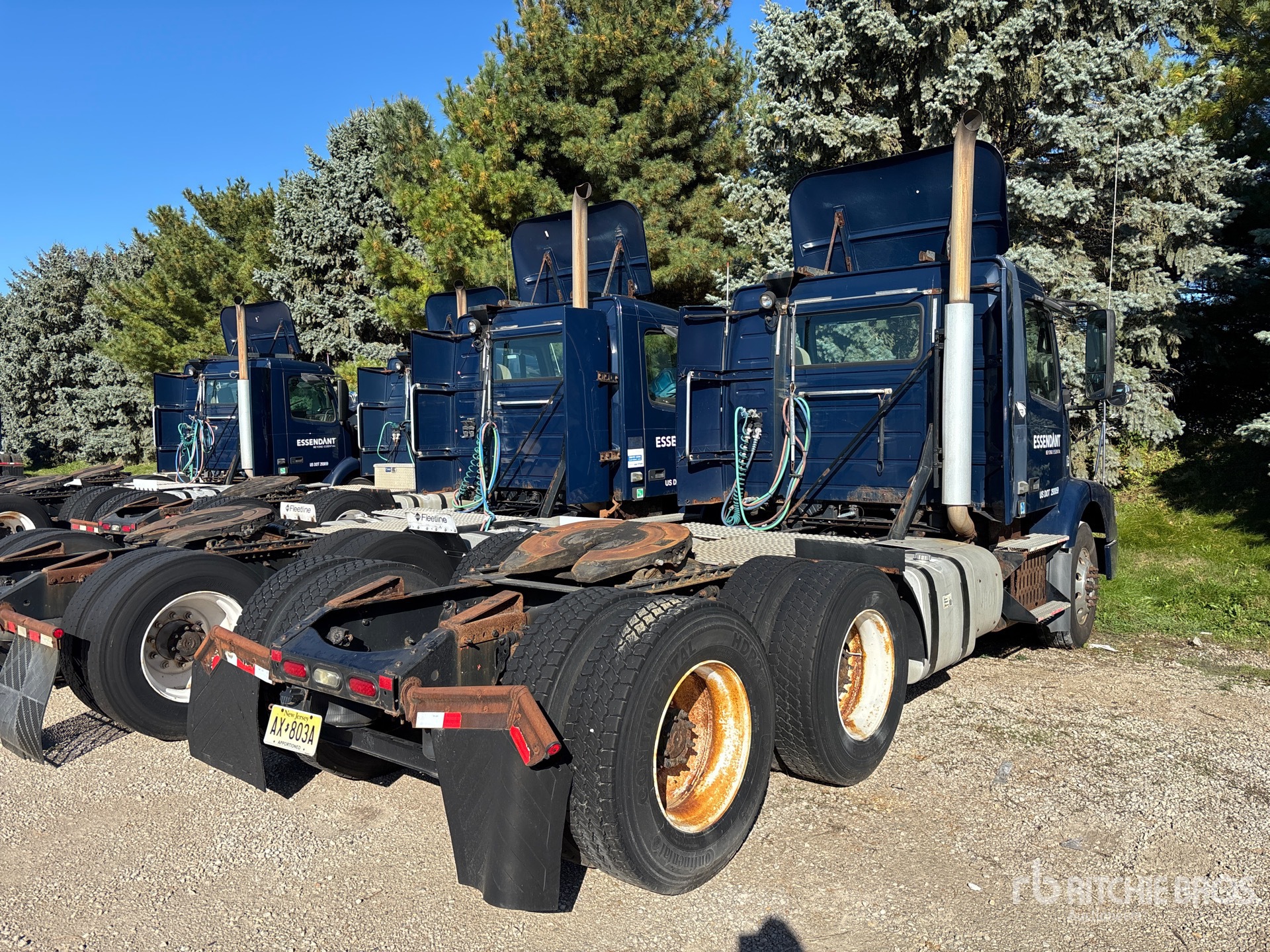 2013 Volvo VNM