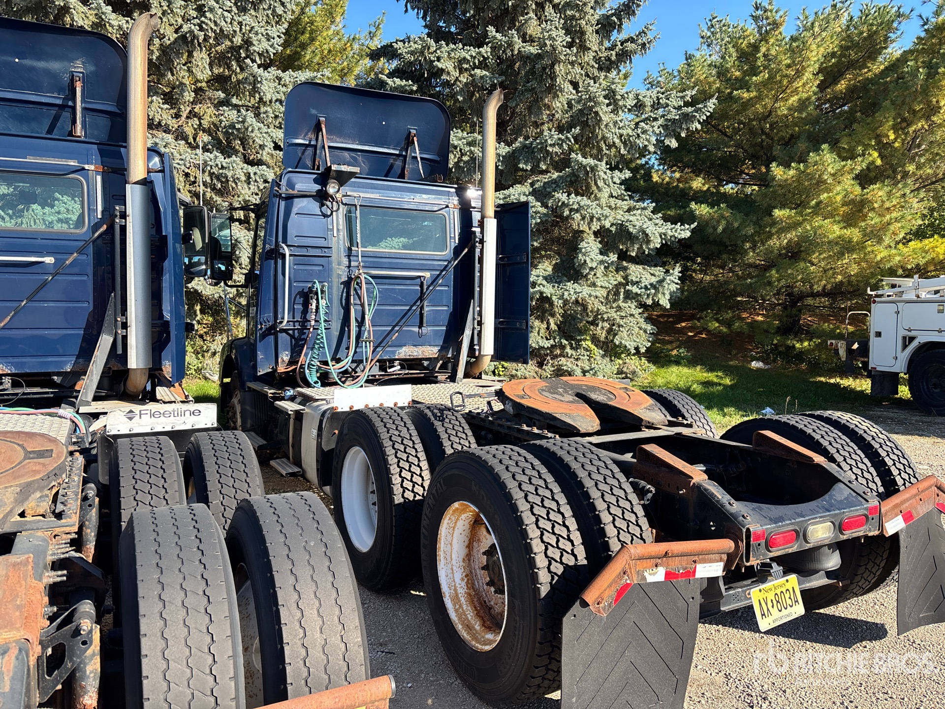 2013 Volvo VNM