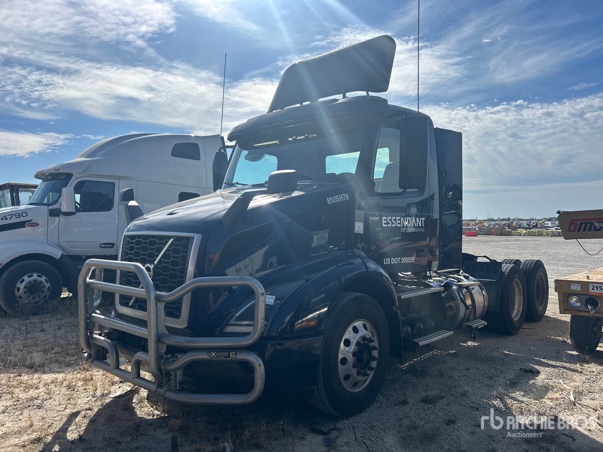 Photo of 2019 Volvo VNR