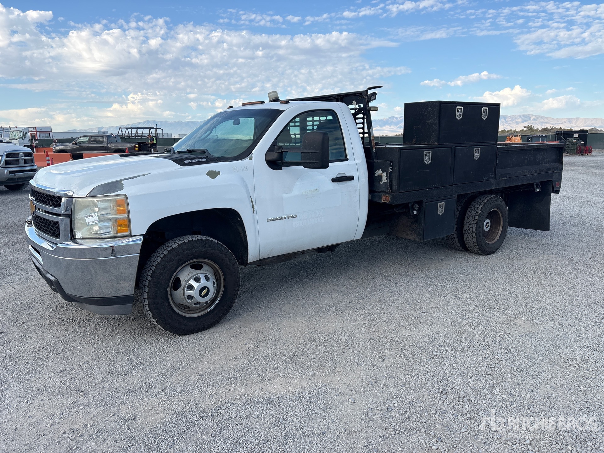 Photo of 2011 Chevrolet SILVERADO 3500H