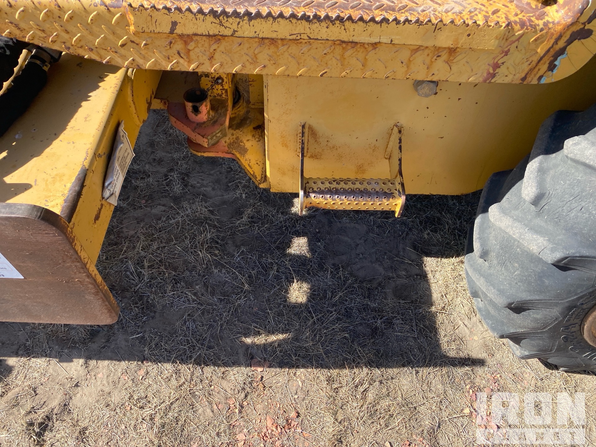 2000 Caterpillar CP-323C