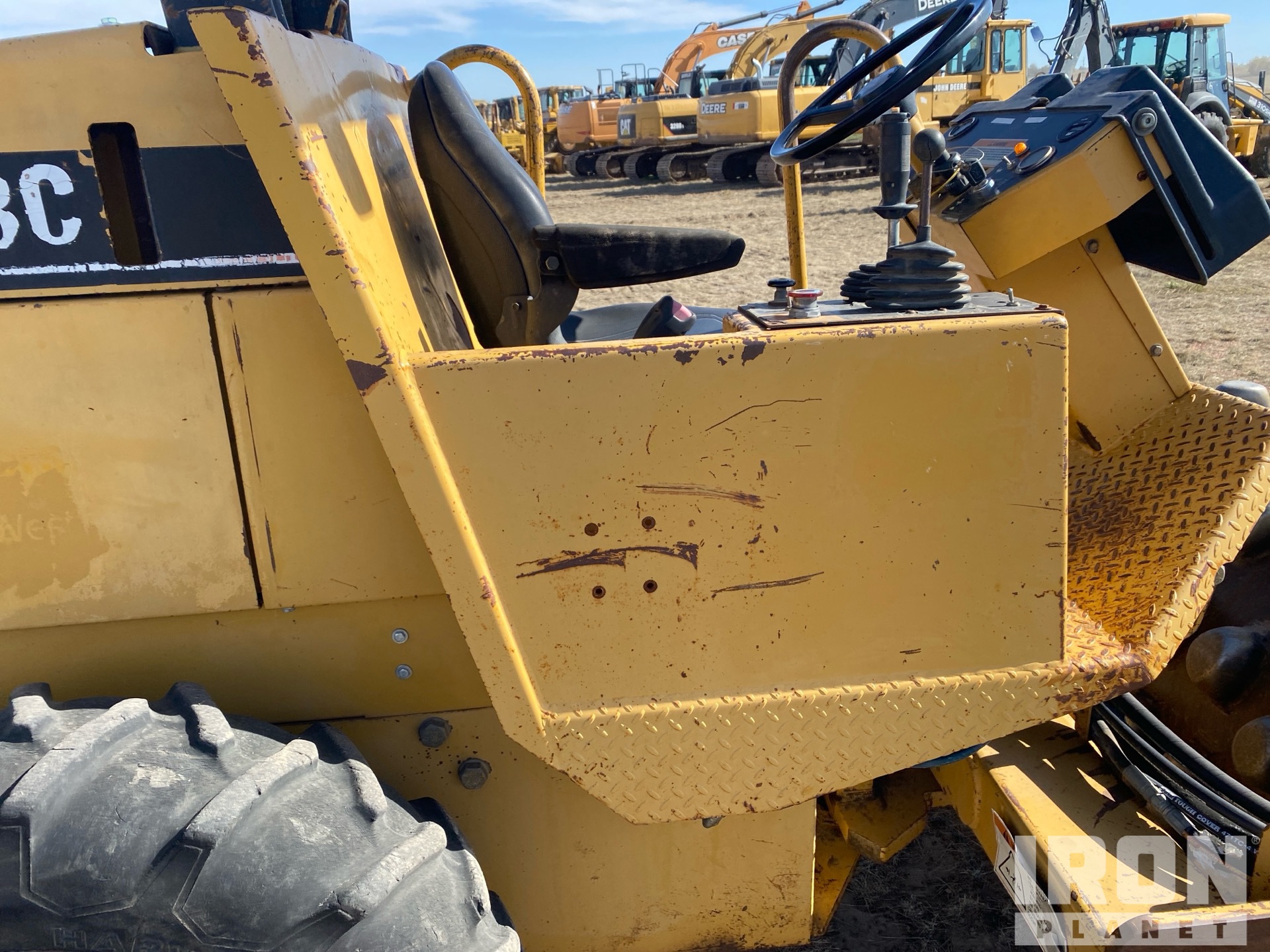 2000 Caterpillar CP-323C