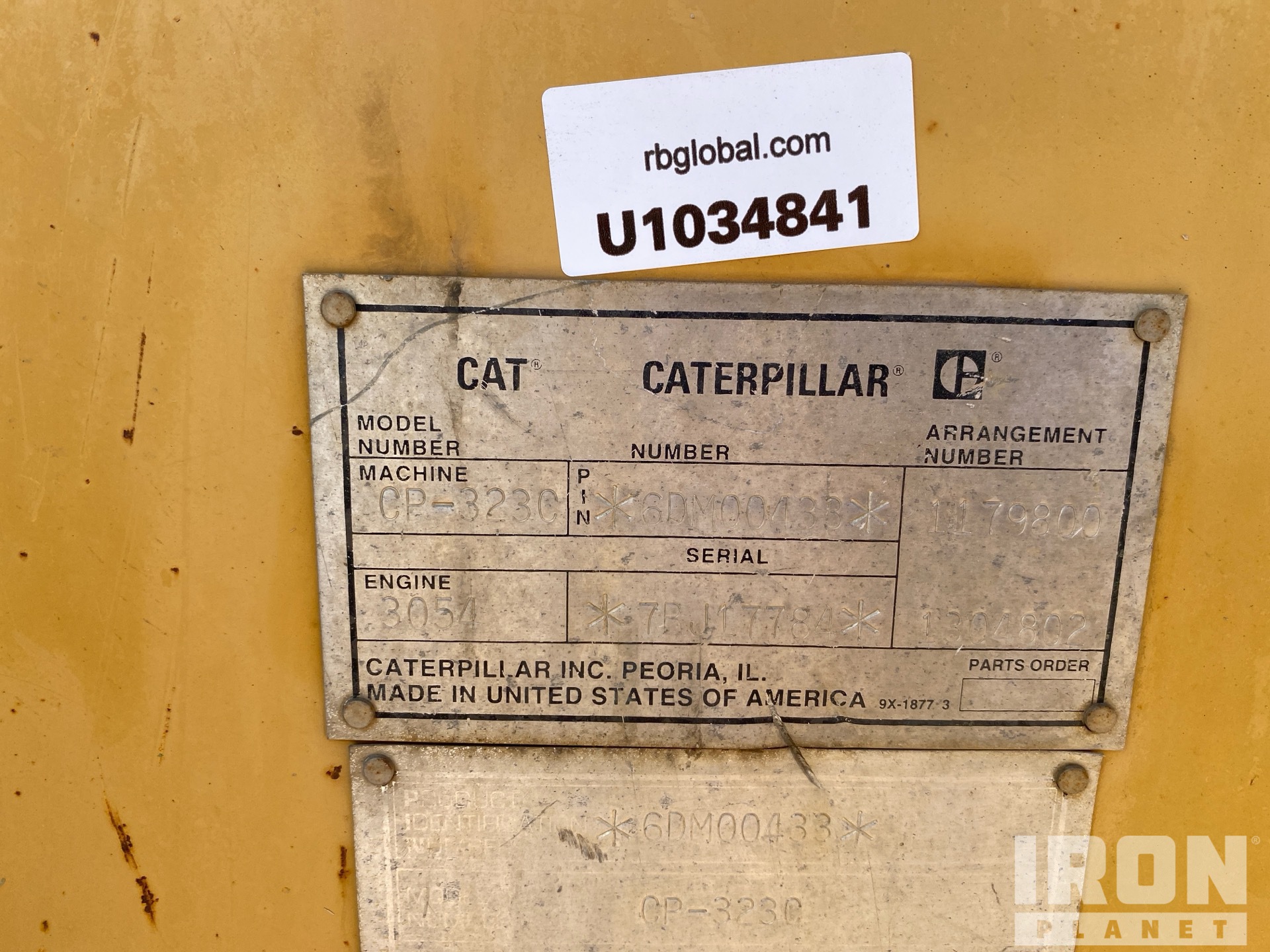 2000 Caterpillar CP-323C