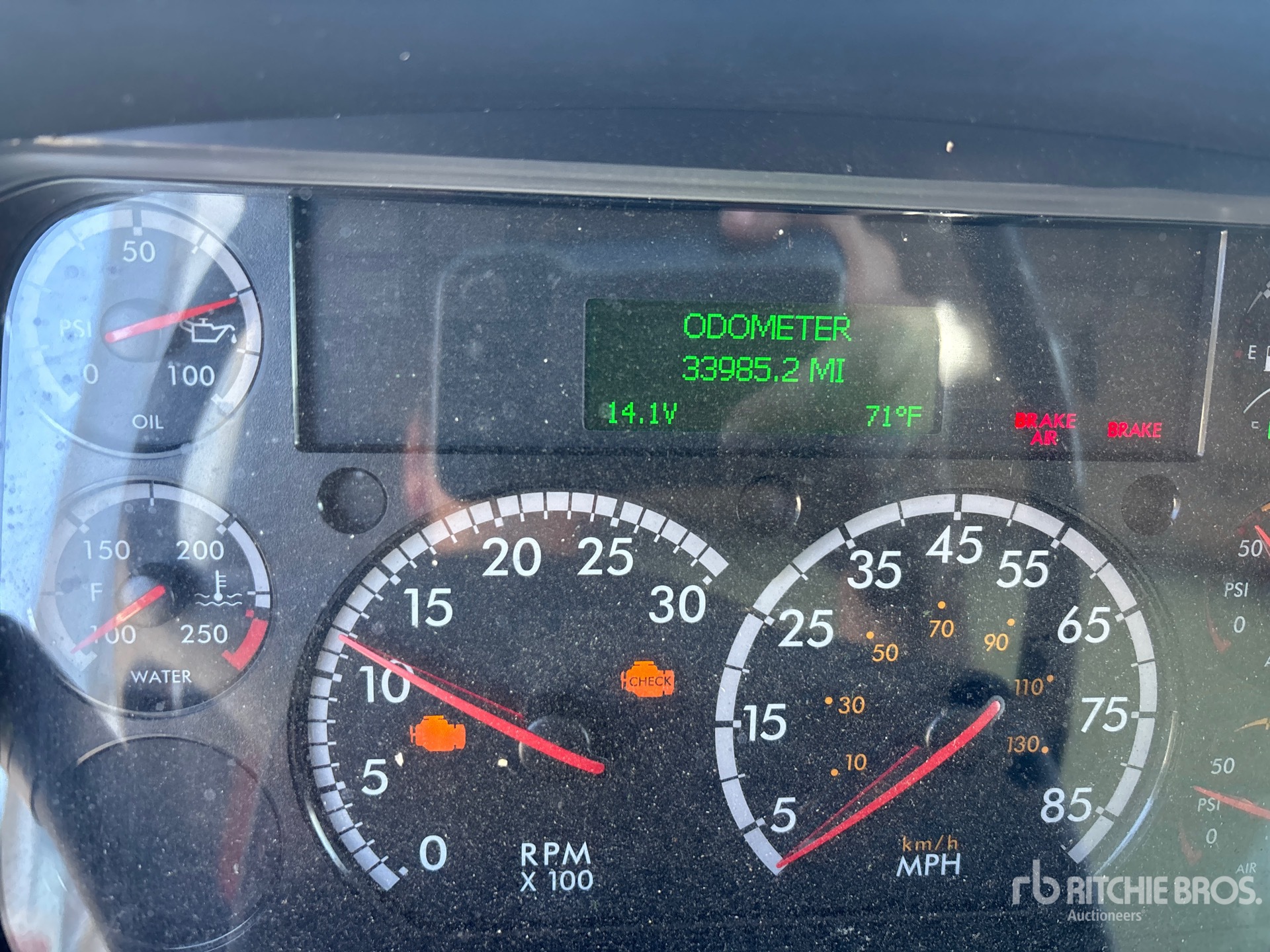 2018 Freightliner M2 106