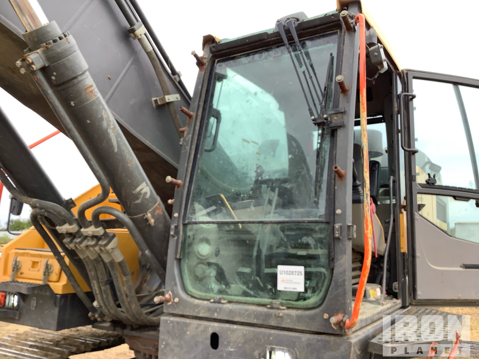 2020 Volvo EC380EL