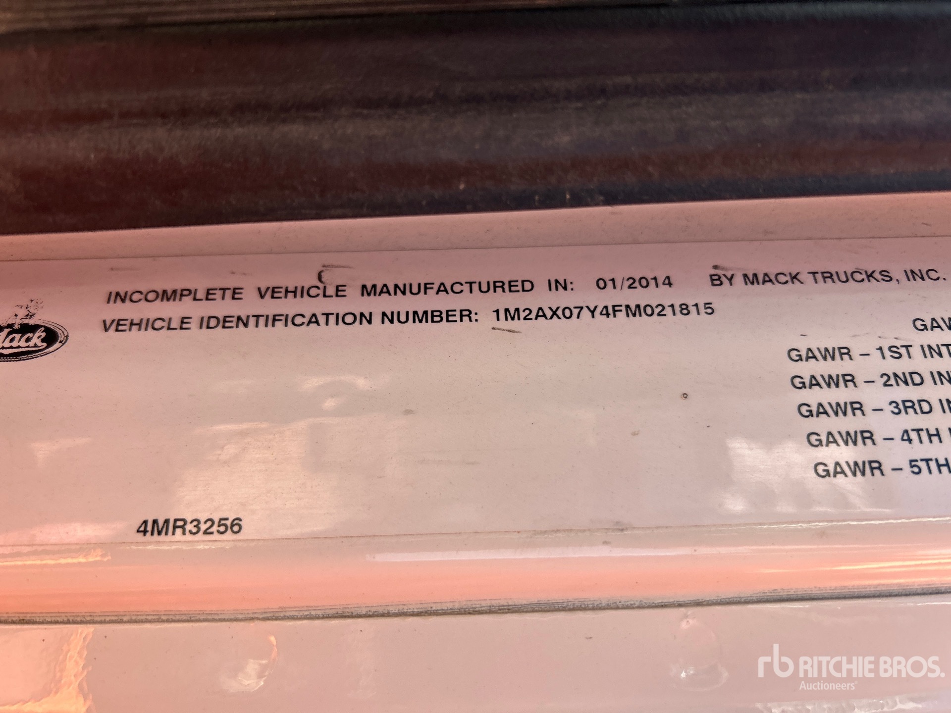 2015 Mack GU713 GRANITE