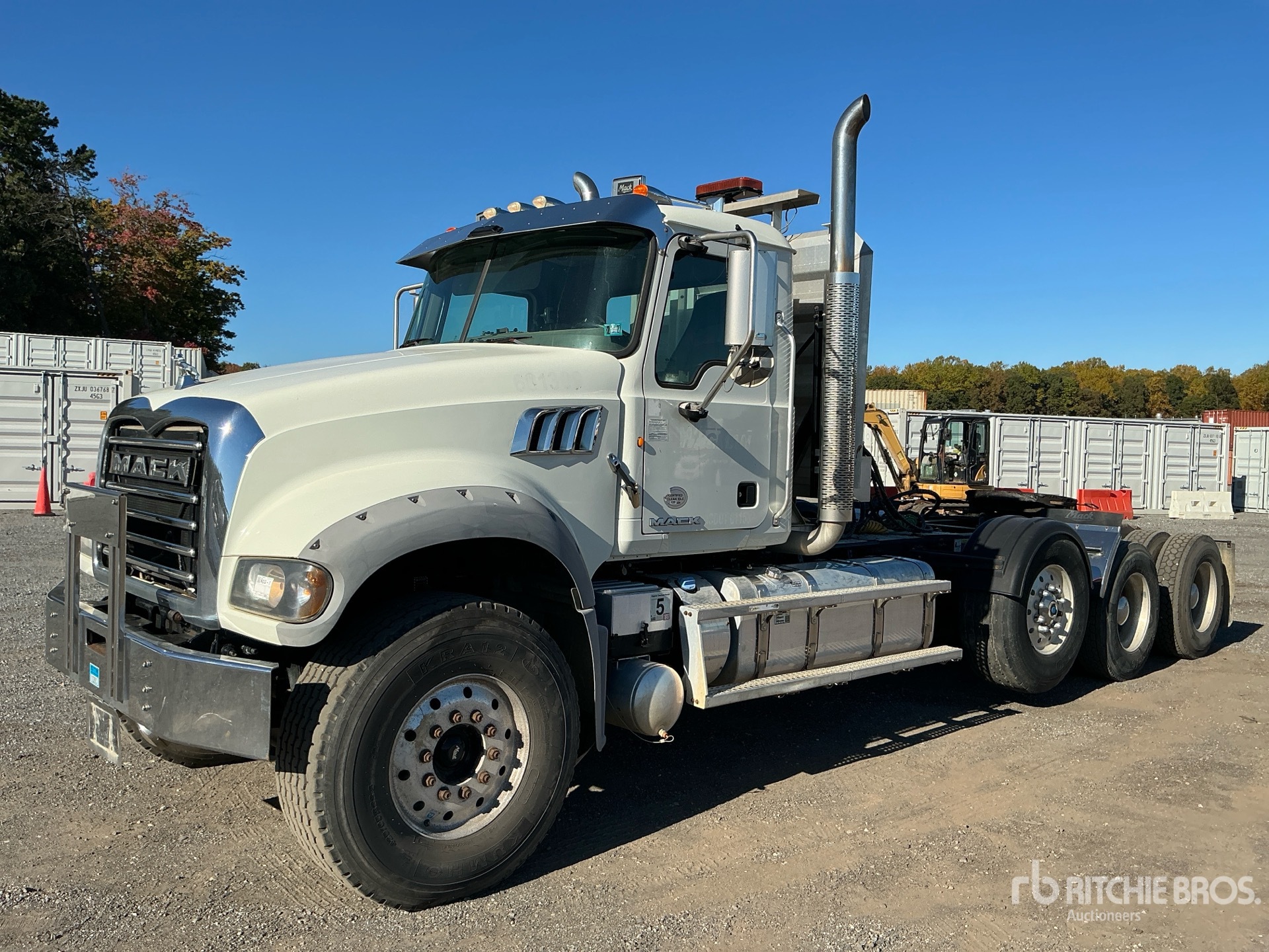 2015 Mack GU713 GRANITE
