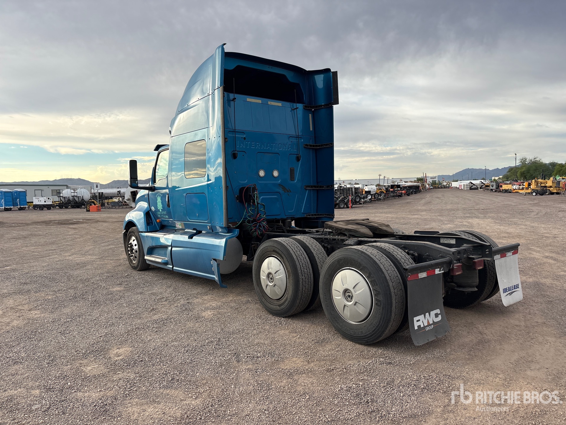 2019 International LT625