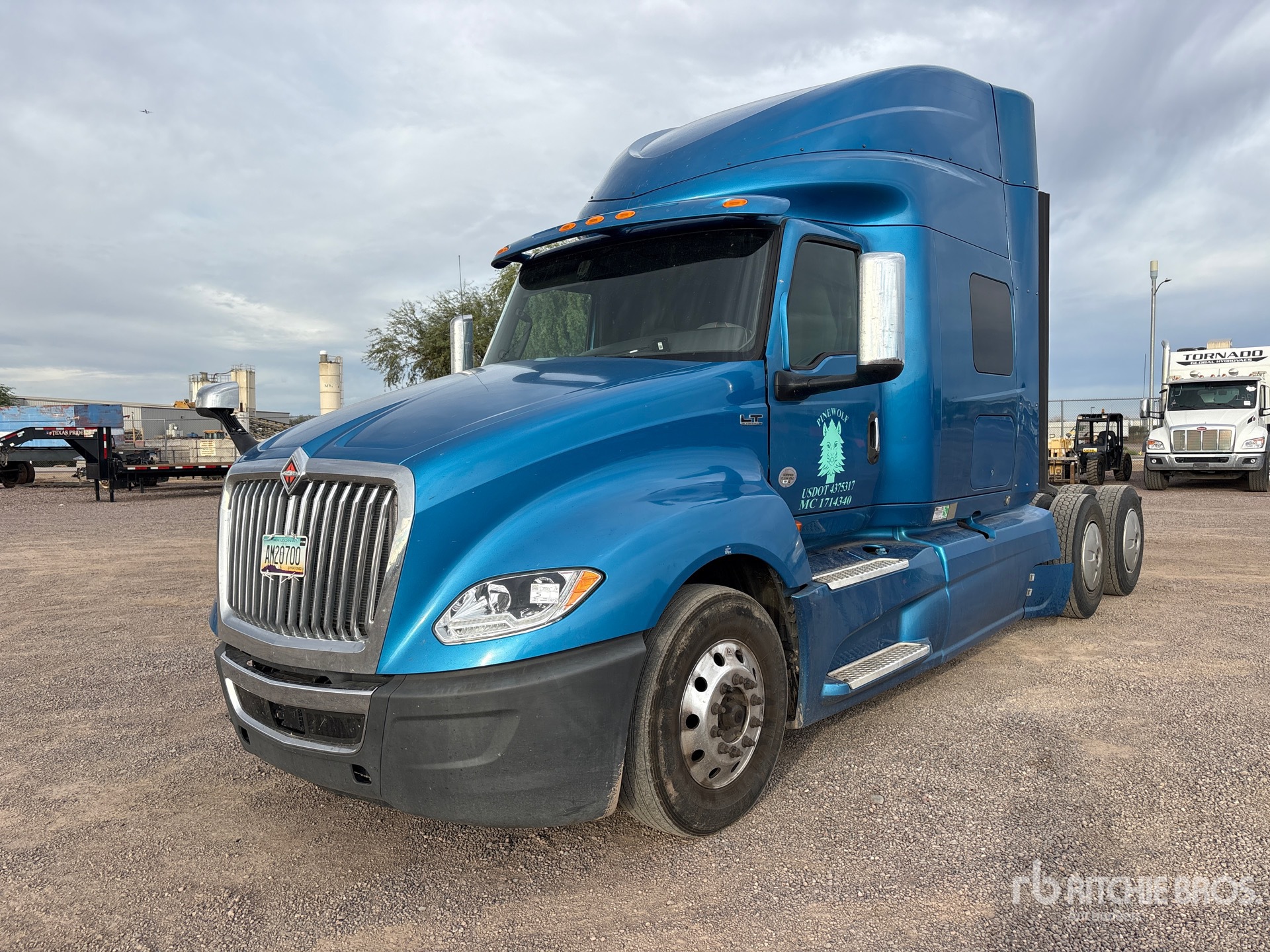 2019 International LT625