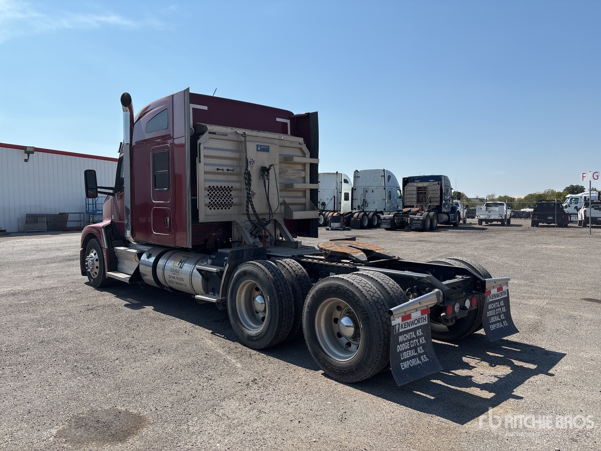 2023 Kenworth T680