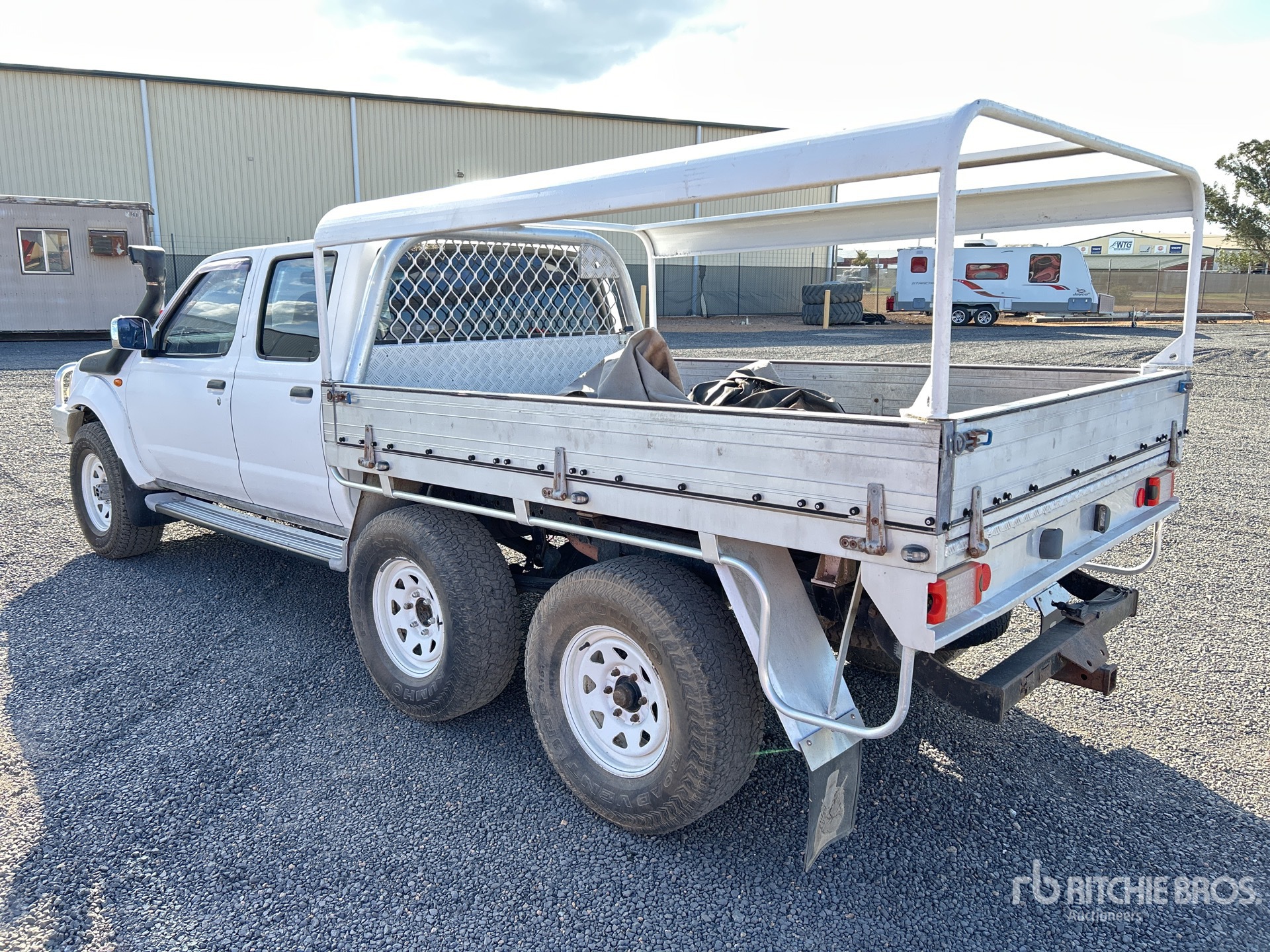 2004 Nissan NAVARA