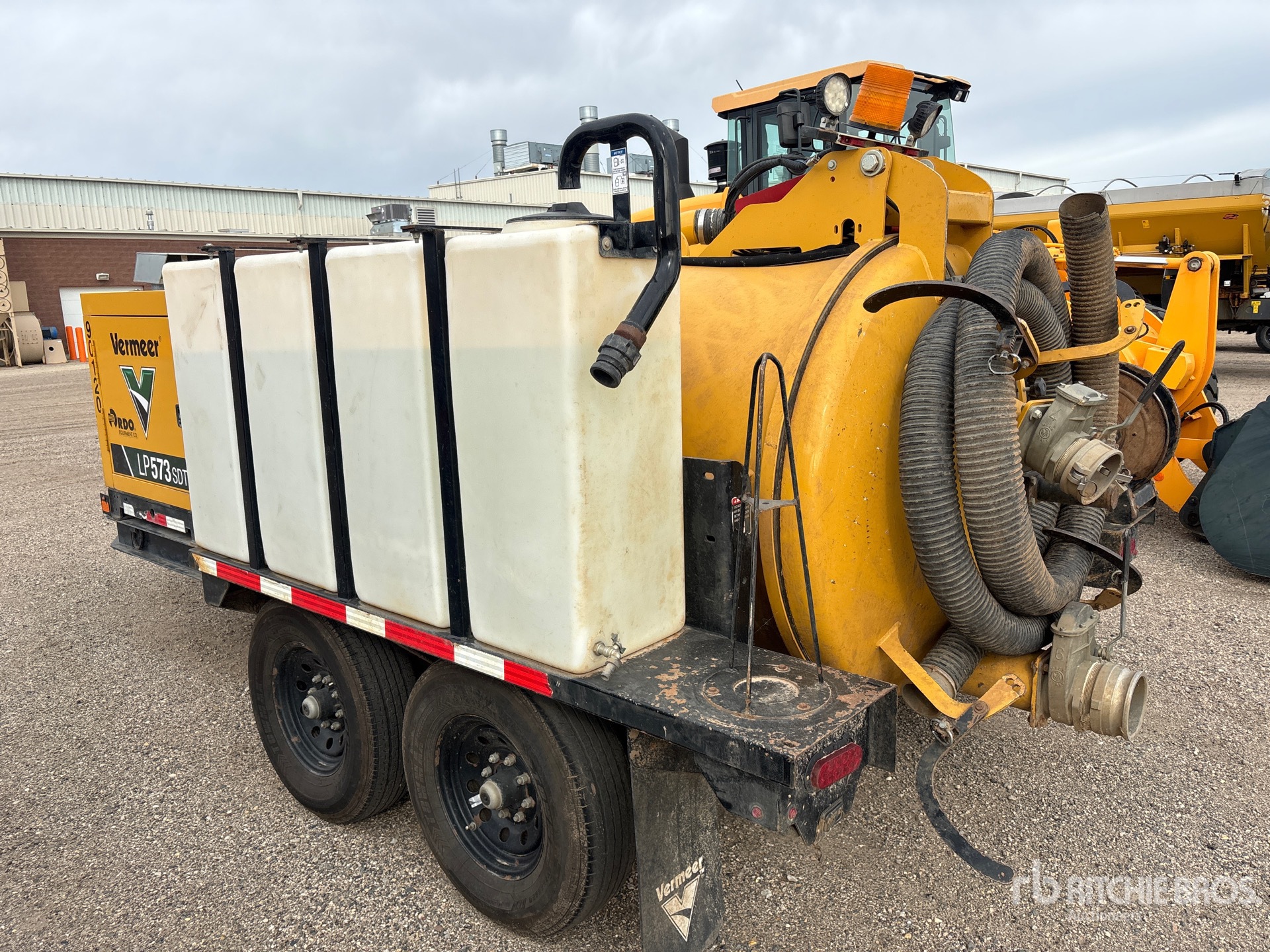 2024 Vermeer LP573SDT