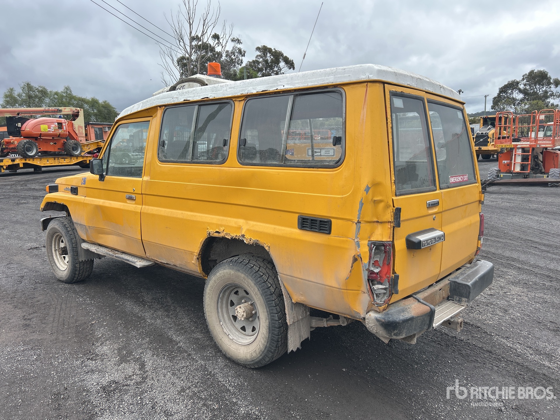 1988 Toyota LANDCRUISER 75