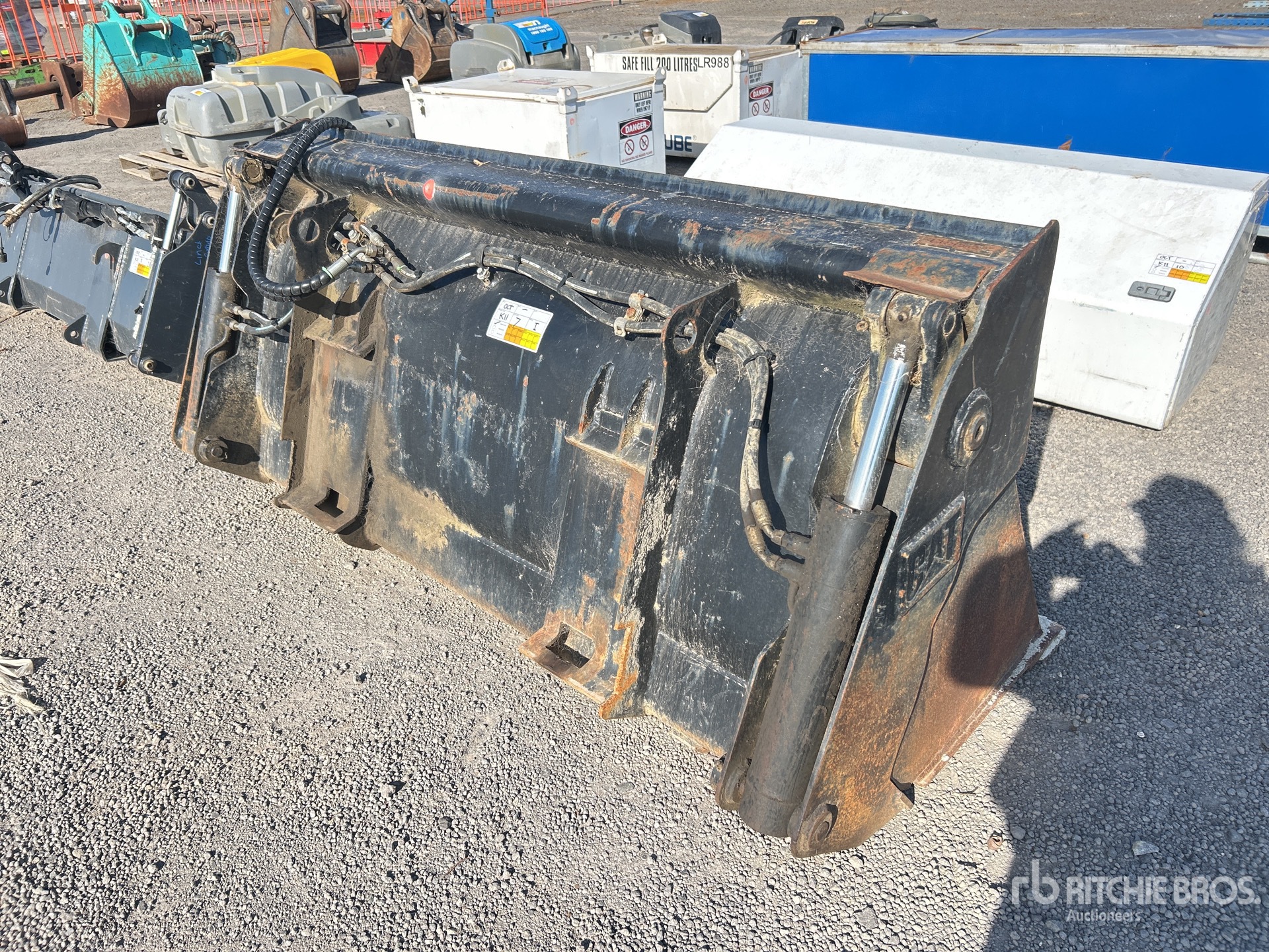 Caterpillar 2070 MM MULTI-PURPOSE