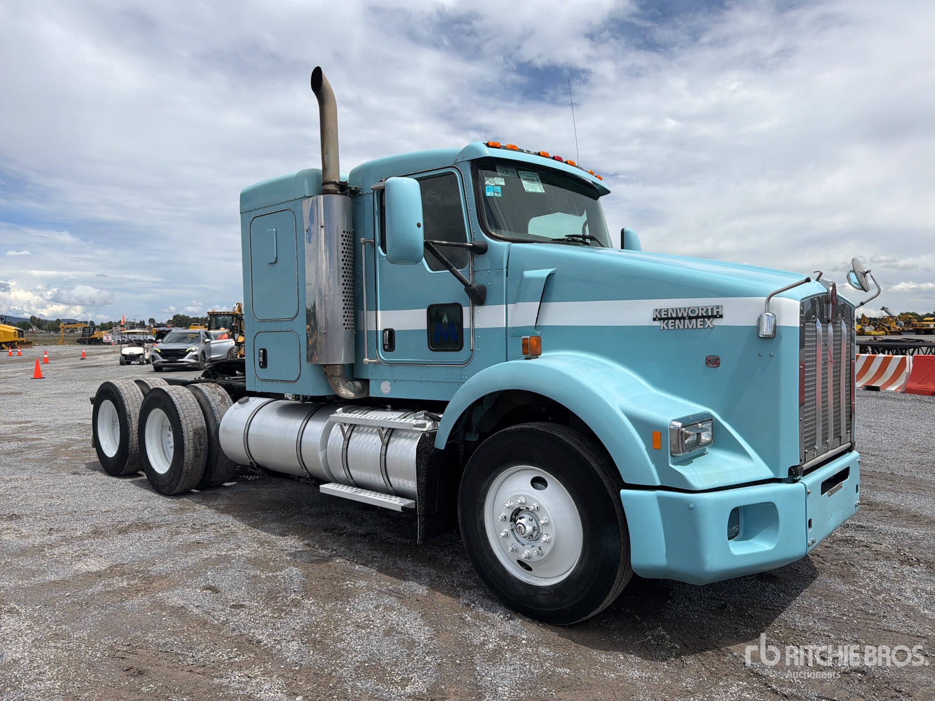 2017 Kenworth T800B