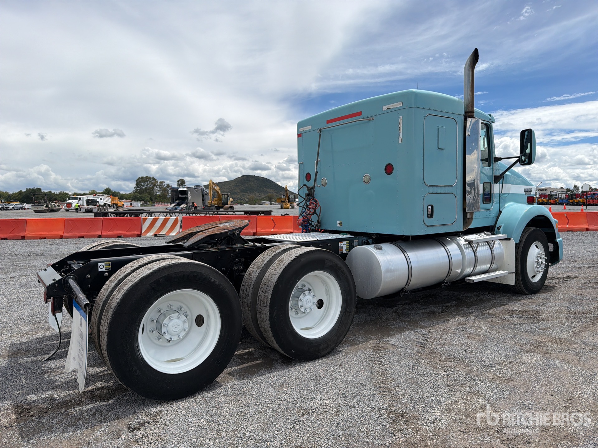 2017 Kenworth T800B