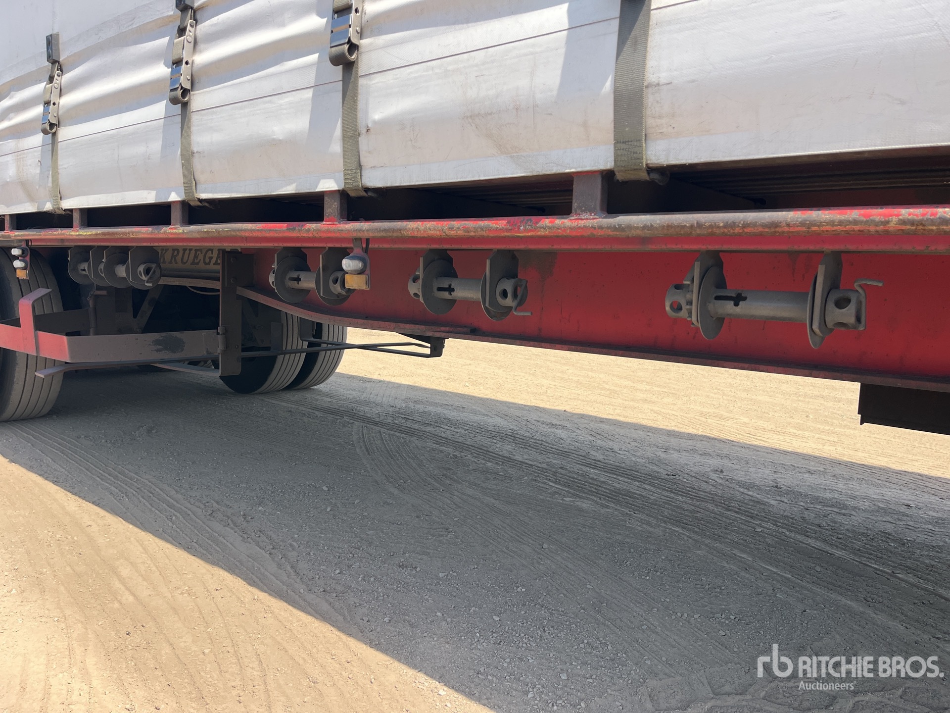 2002 Kruger 13.3 m Tri/A Step Deck