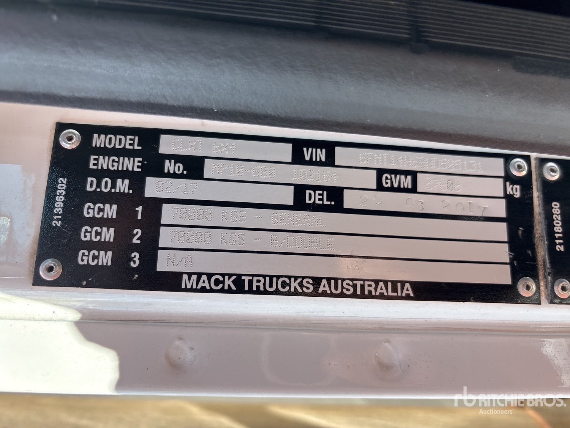 2017 Mack CLXT SUPER-LINE