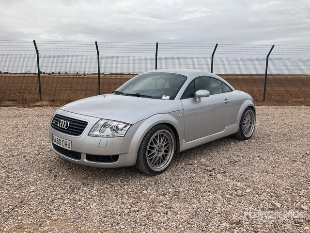 1999 Audi TT Coupe Automobile