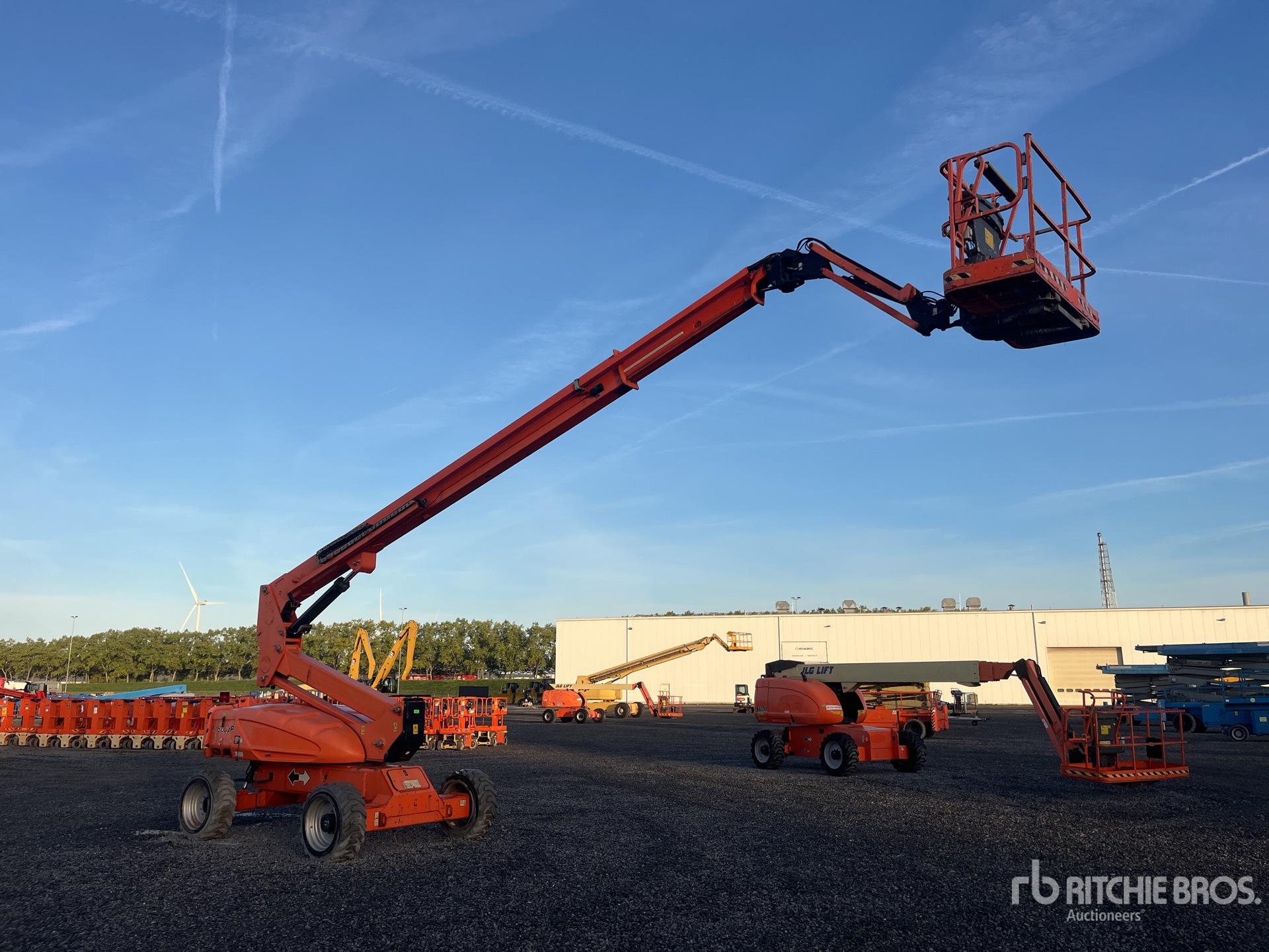 2015 JLG M600JP
