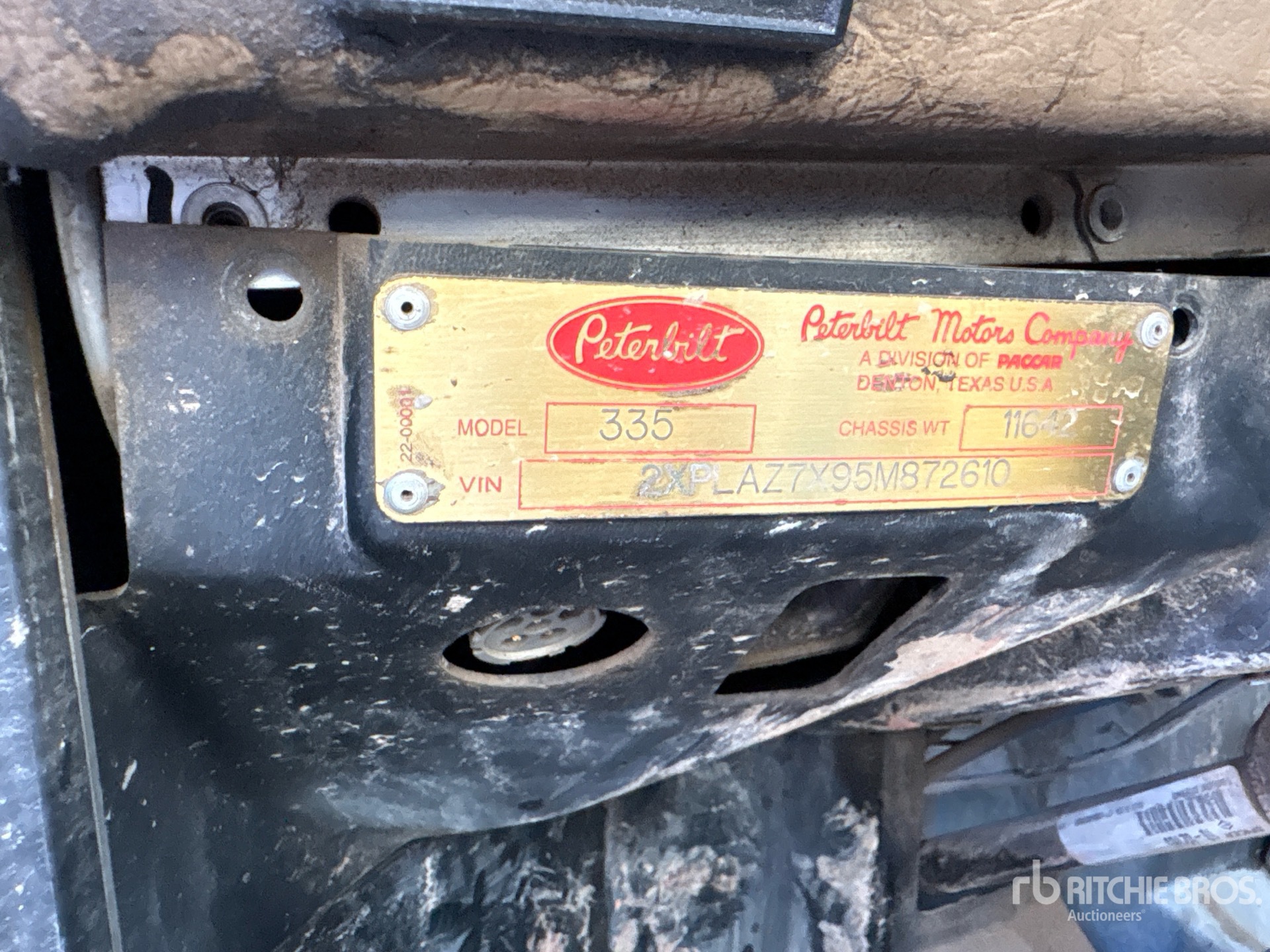 2005 Peterbilt 335