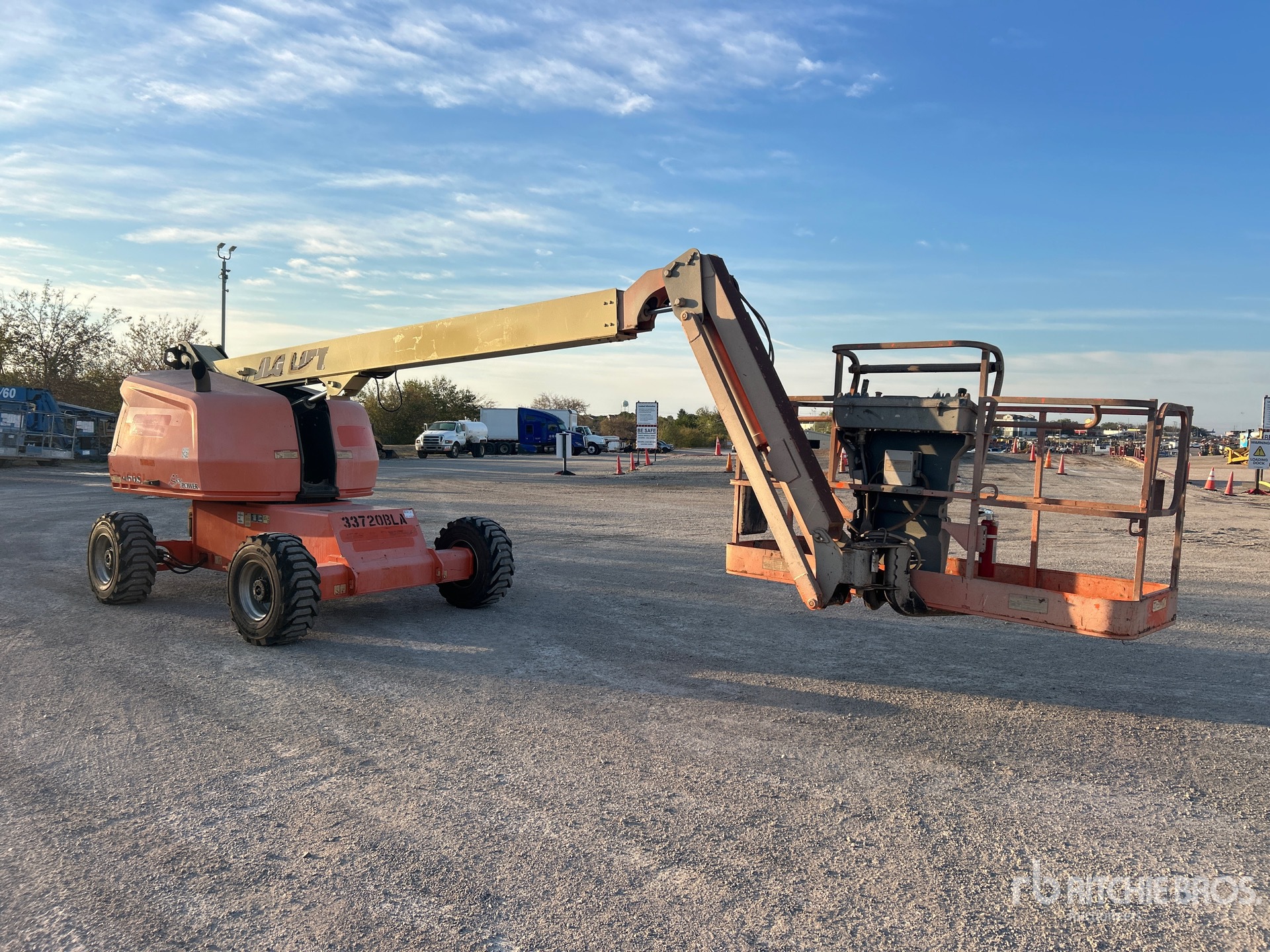 2016 JLG 460SJ