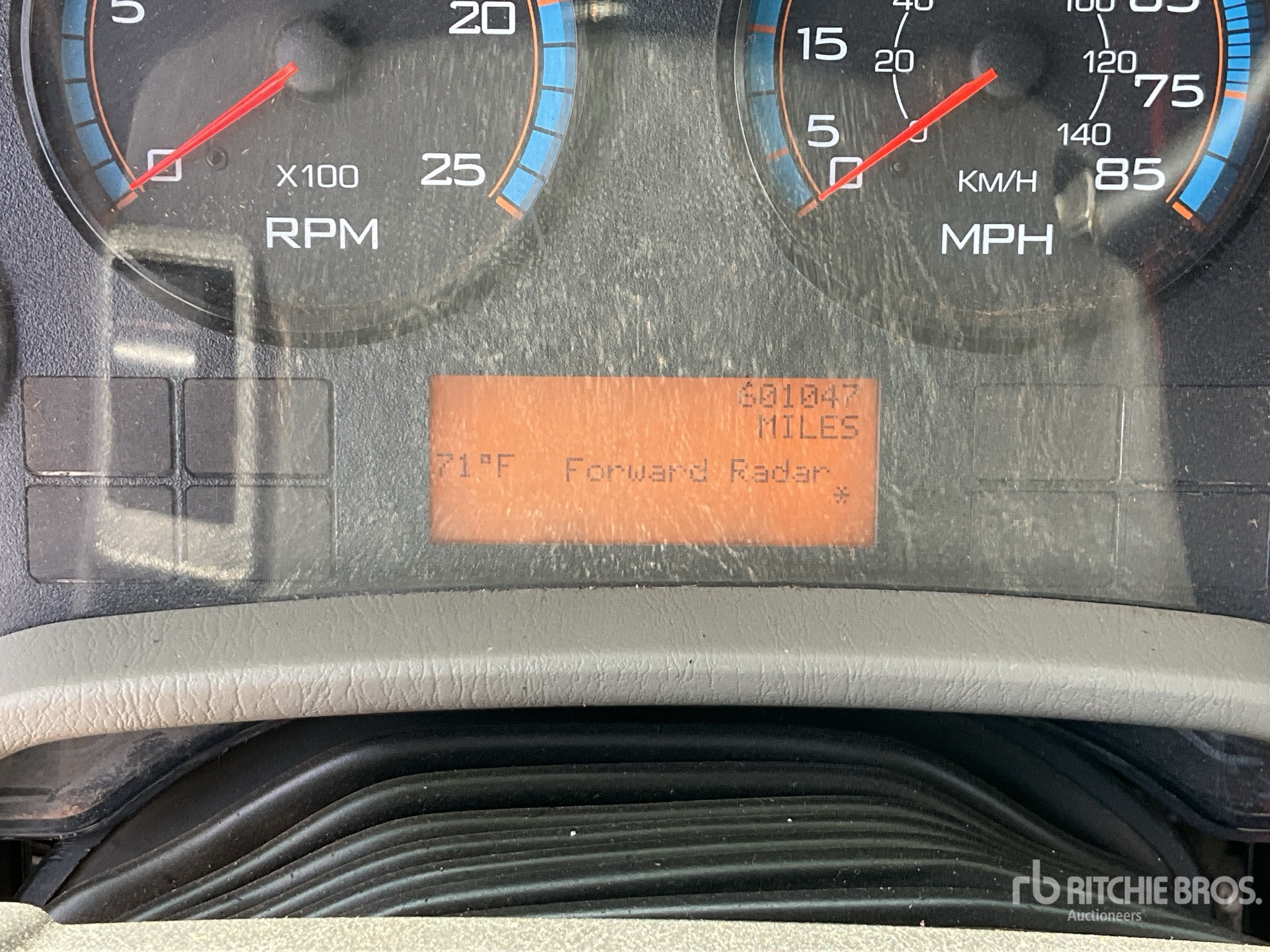 2018 International 8600
