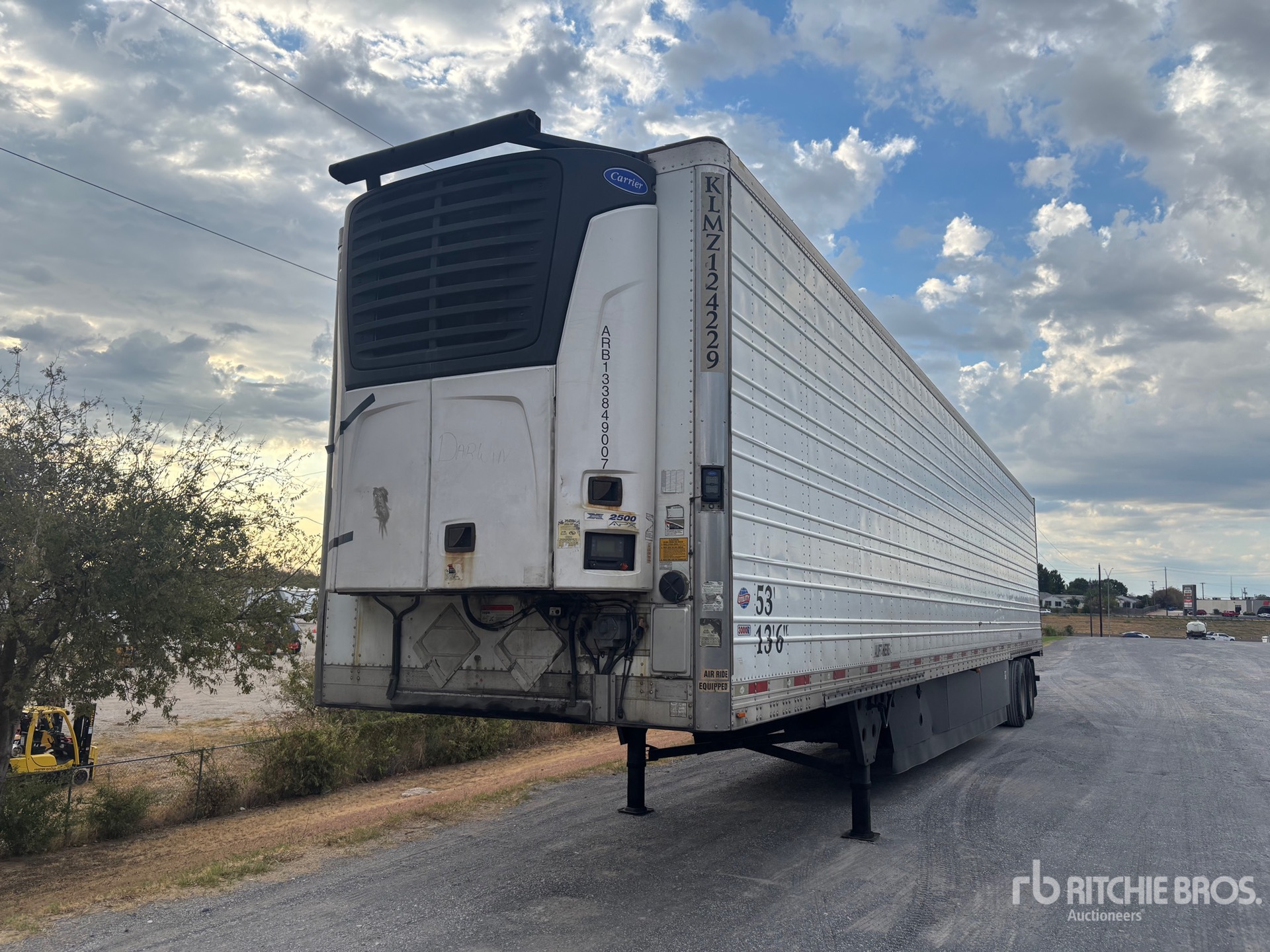 2014 Utility 53 FT T/A