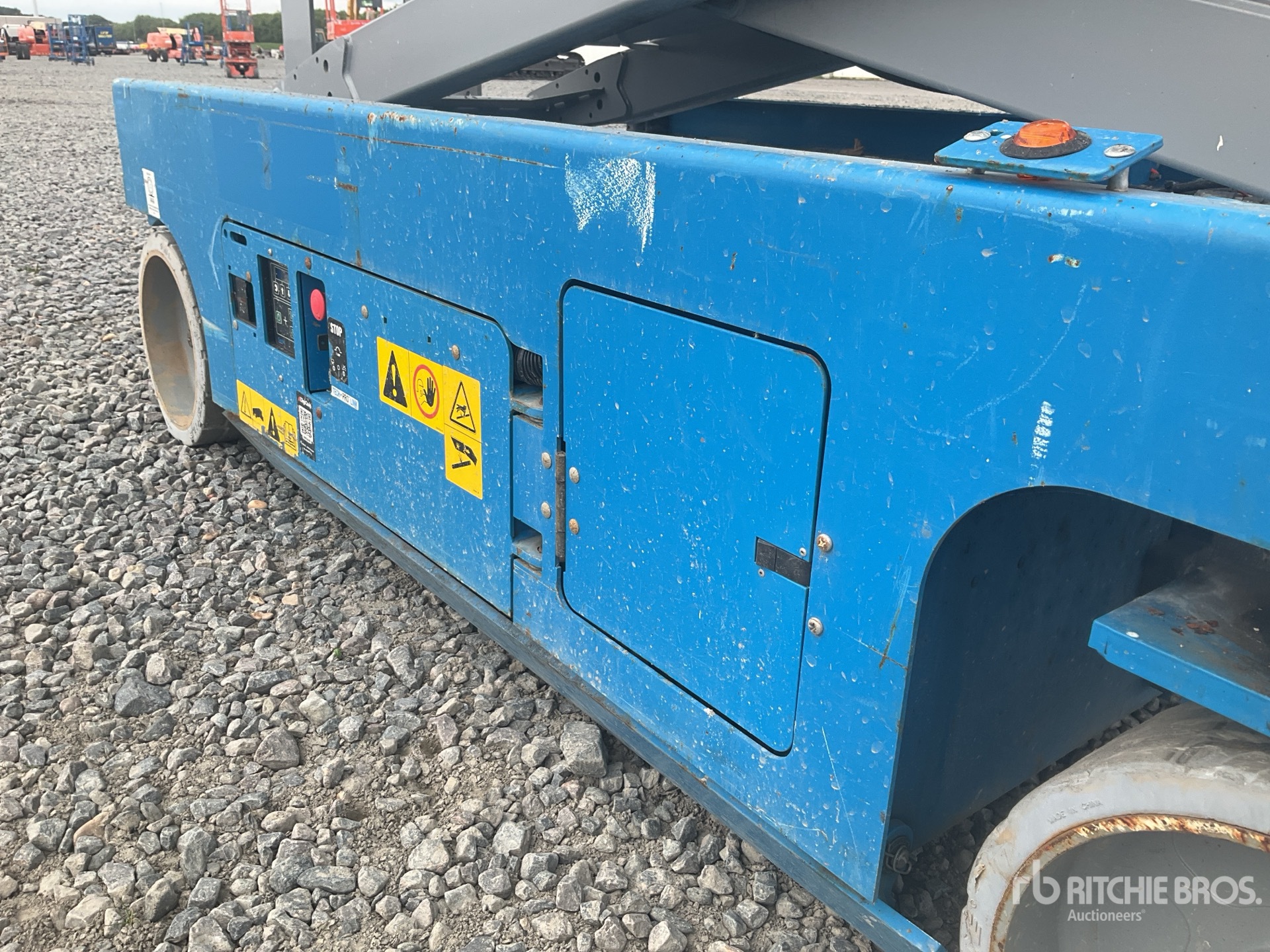 2019 Genie GS3246