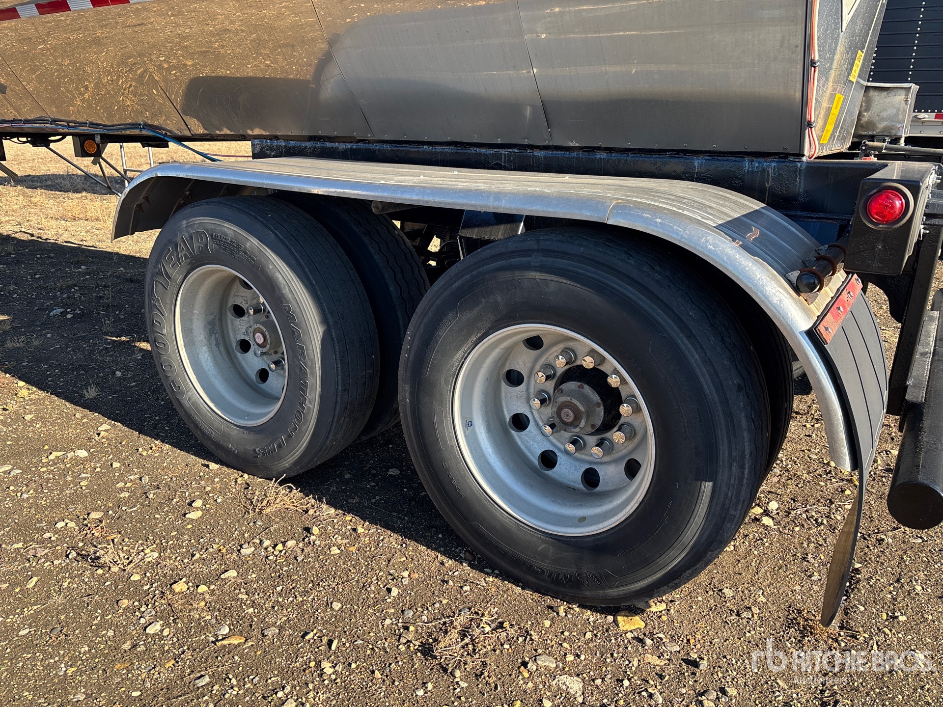 1980 Polar 26000 L T/A