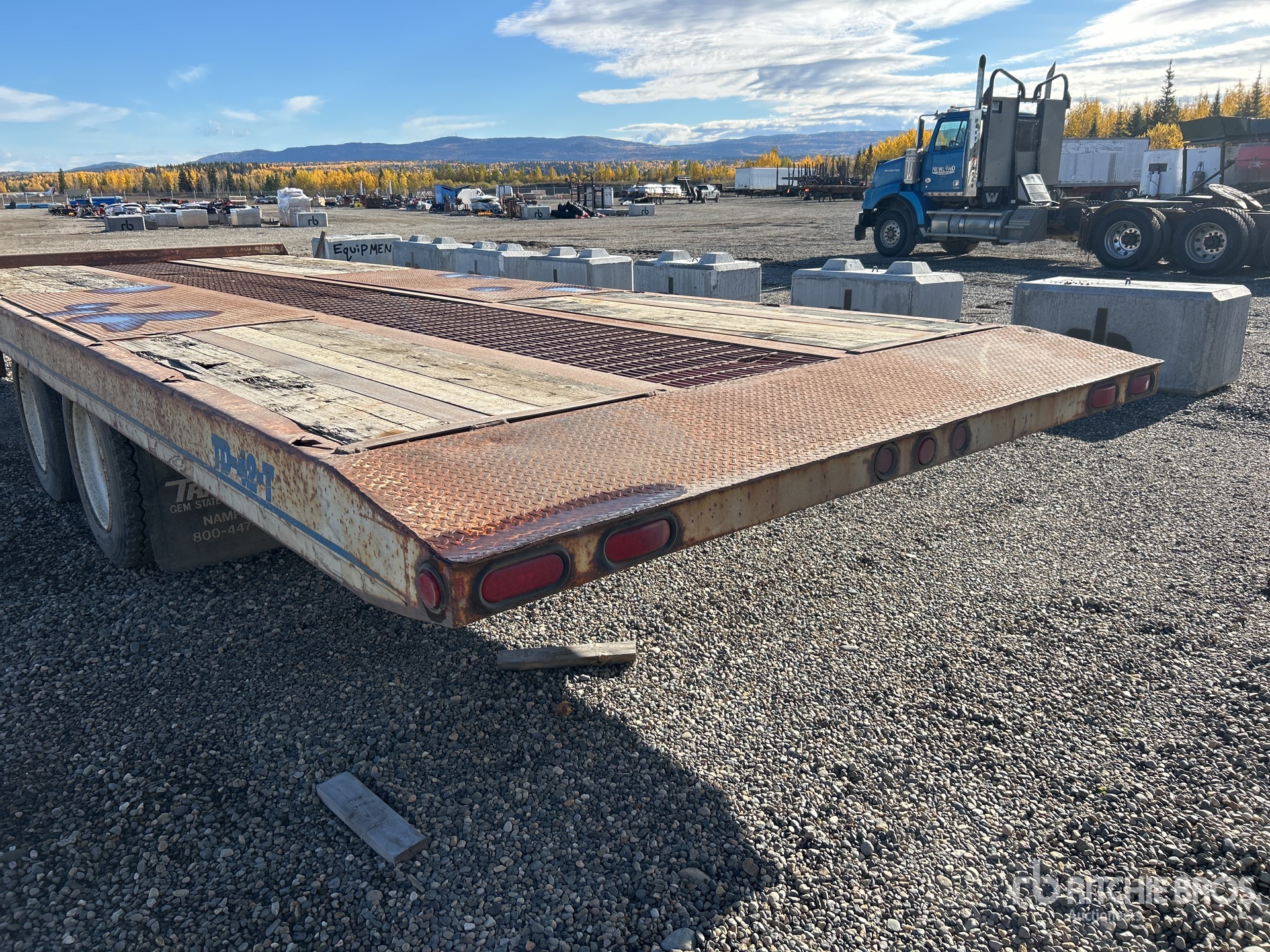1994 Trailmax 24 FT T/A