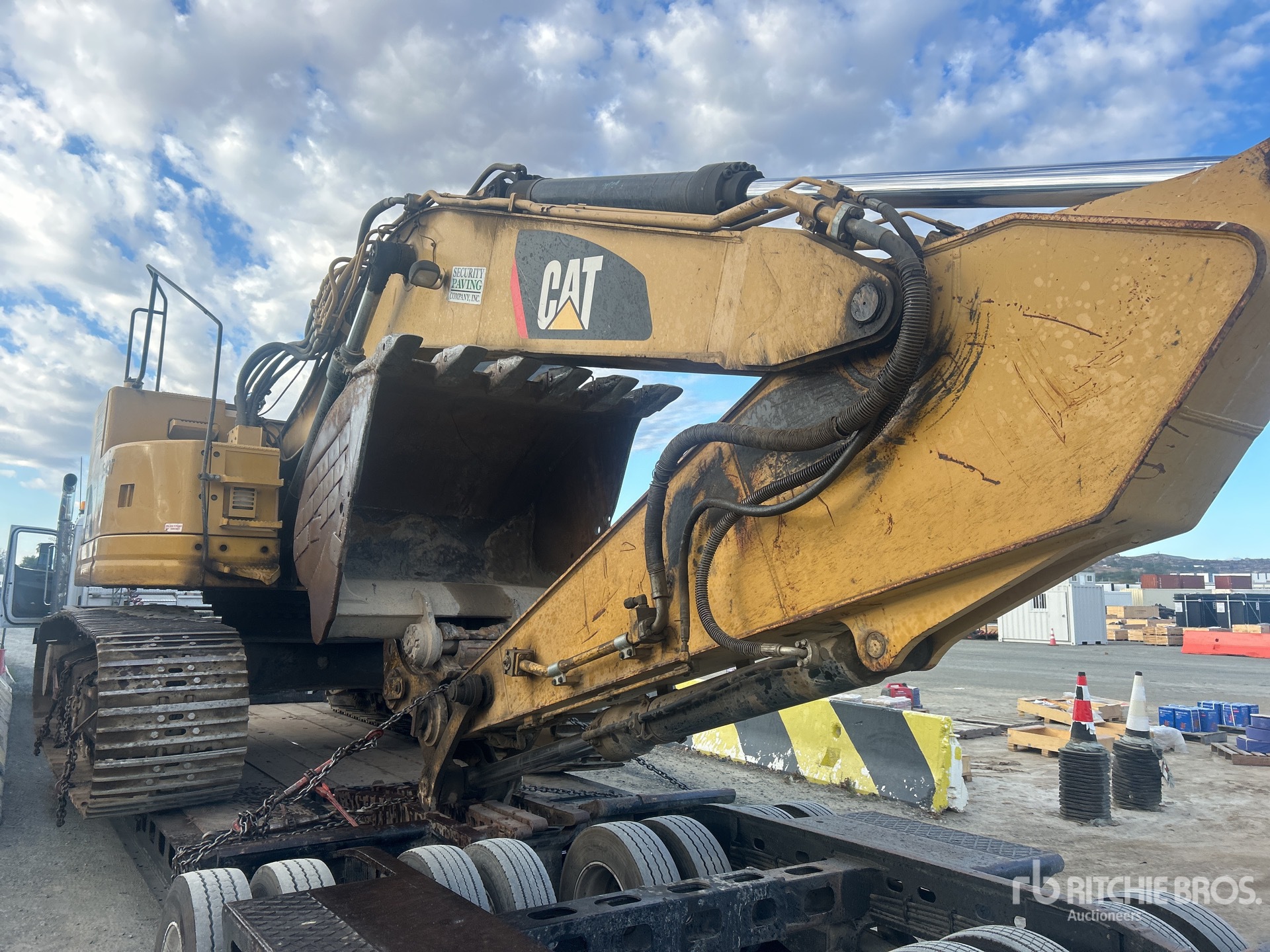 2013 Caterpillar 328D LCR