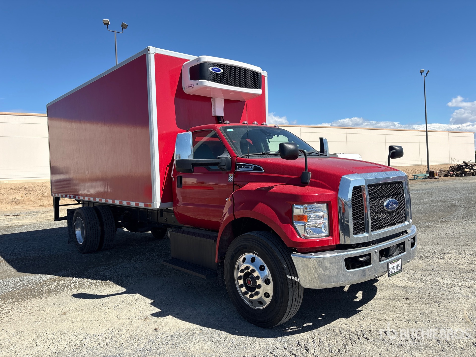 2025 Ford F-750