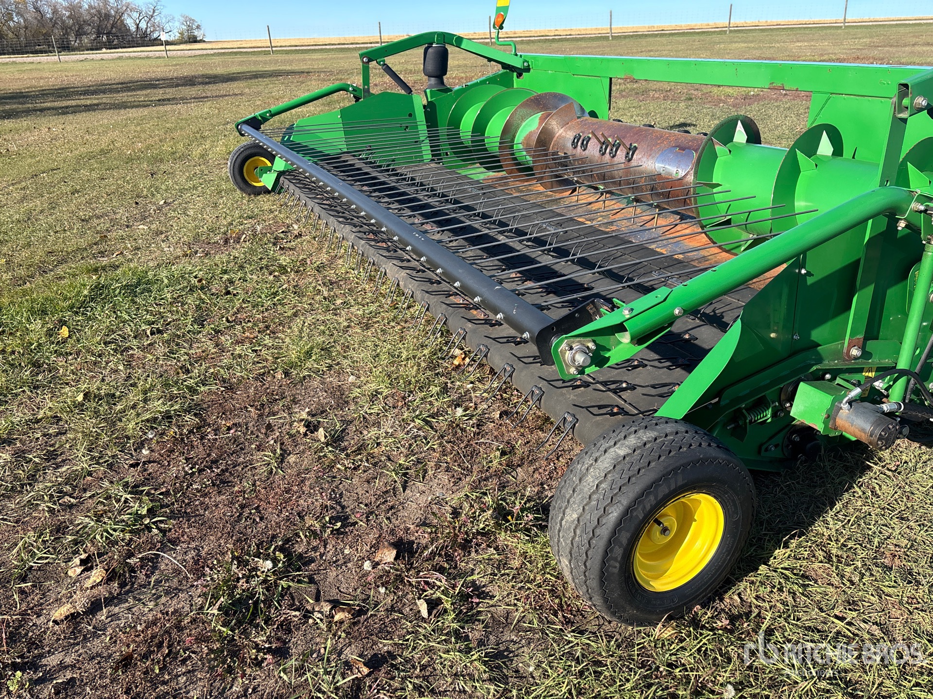 2011 John Deere 615P