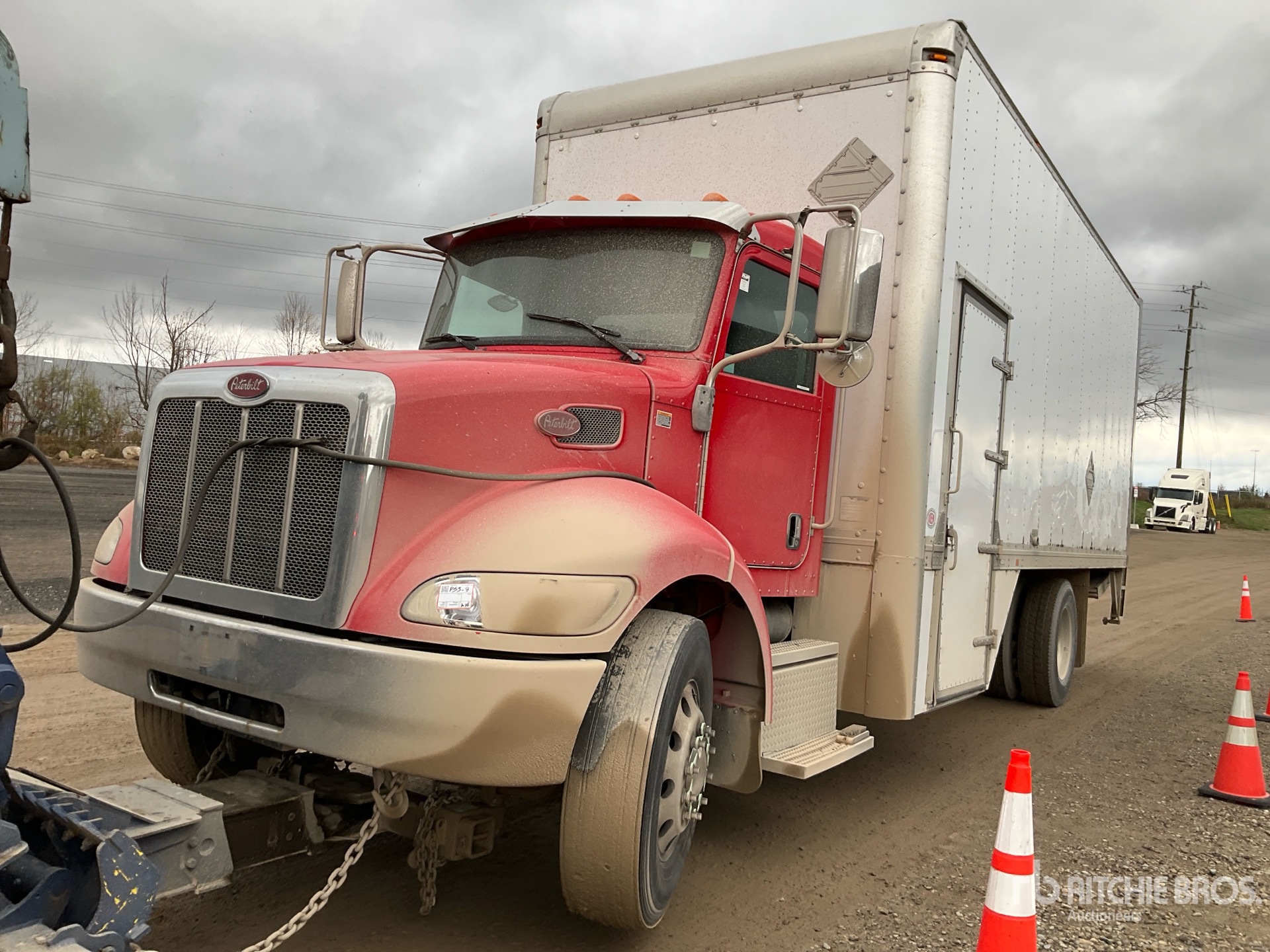 2015 Peterbilt 337