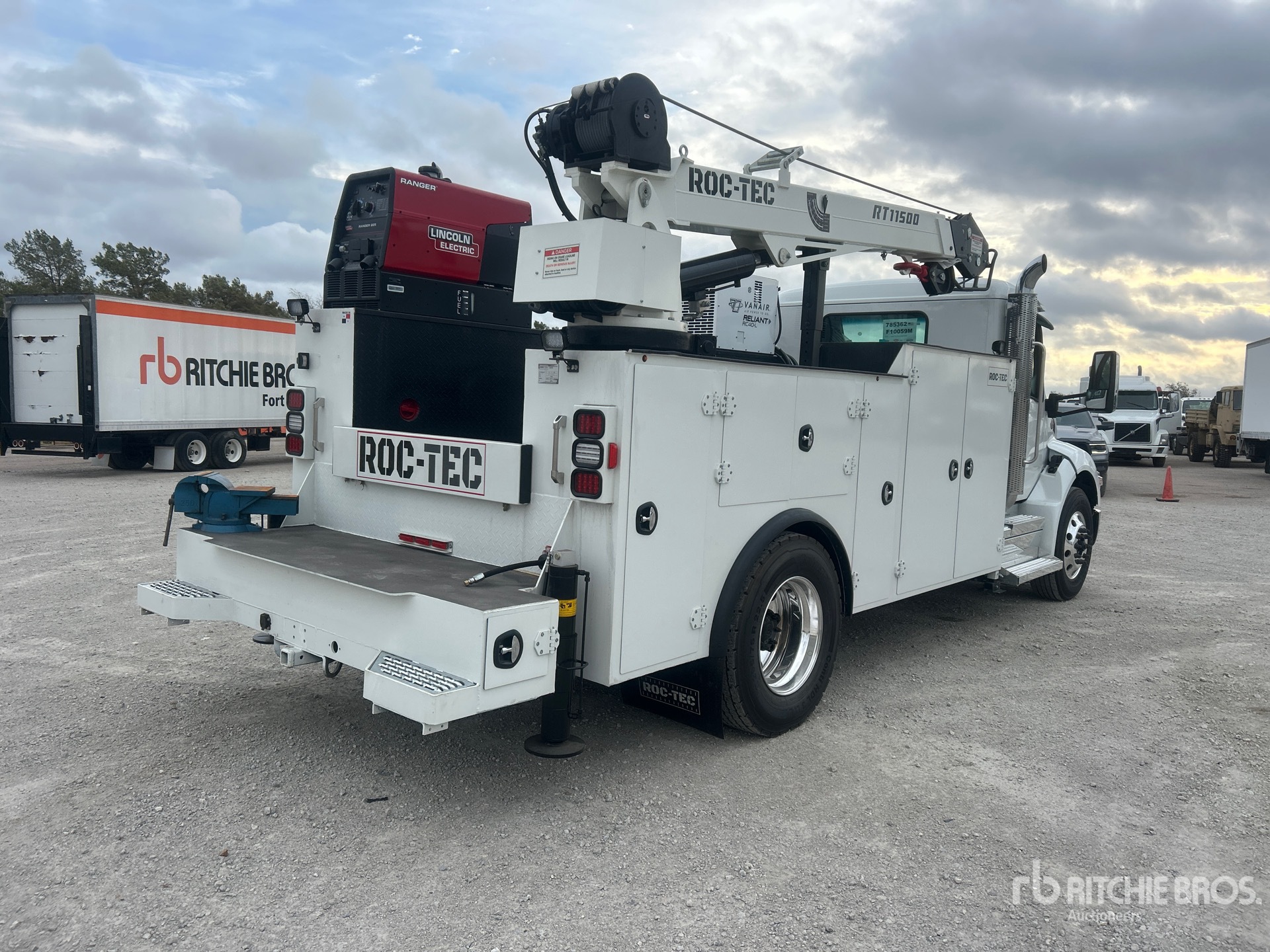 2026 Peterbilt 536