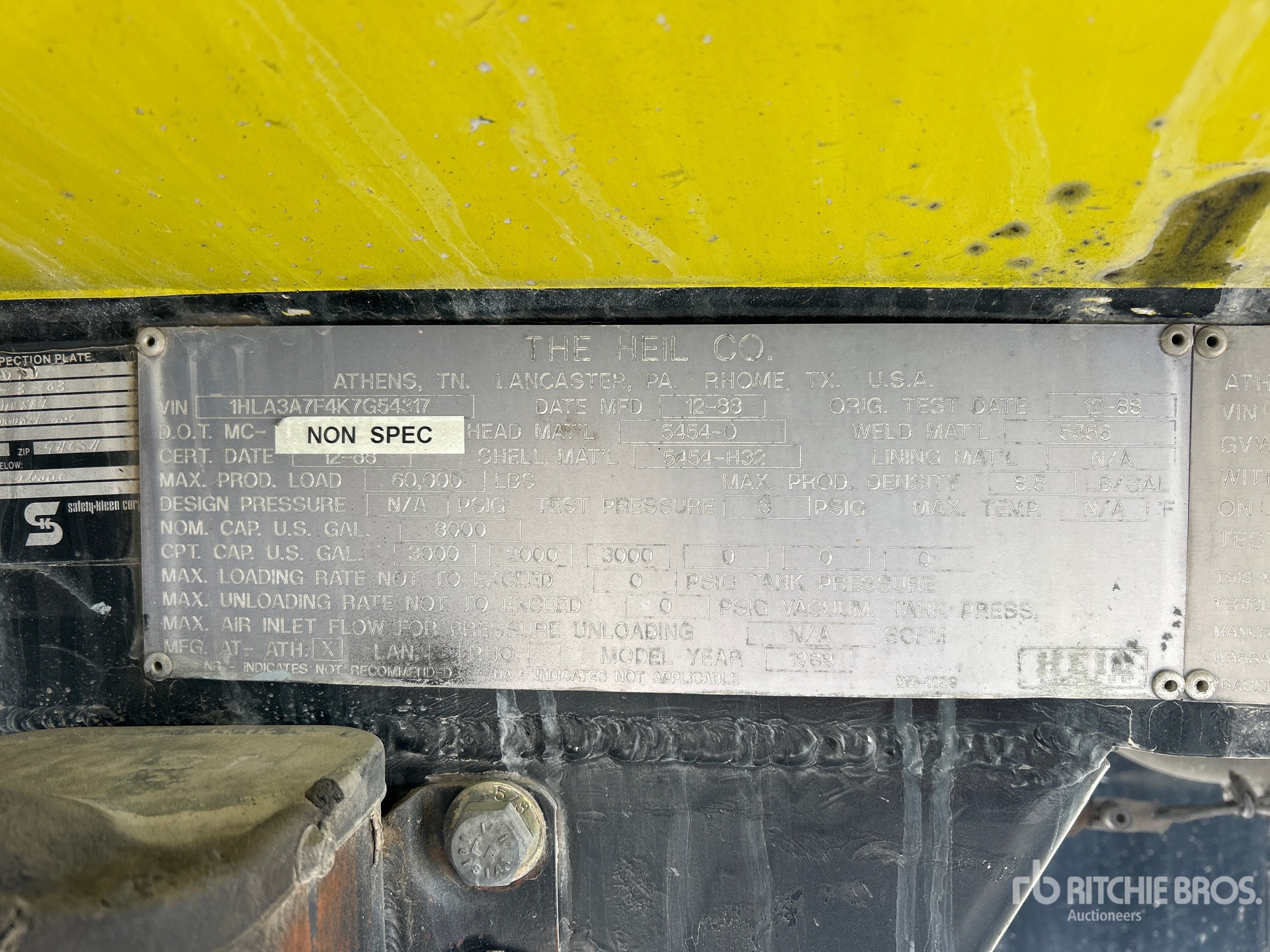 1989 Heil 8000 gal T/A