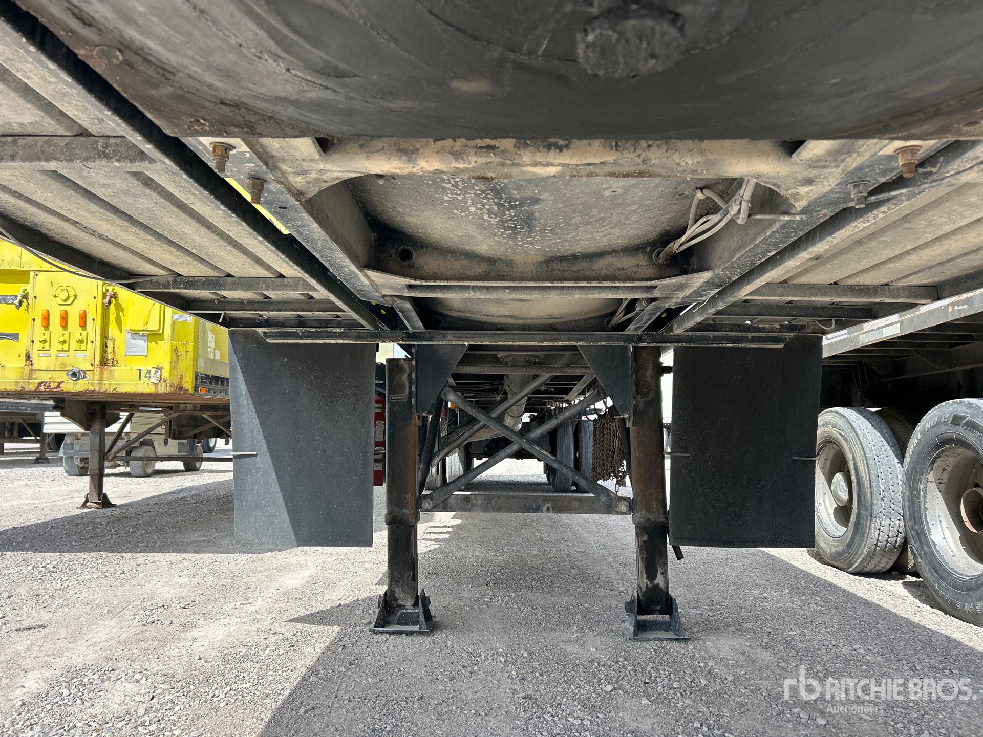 1989 Heil 8000 gal T/A