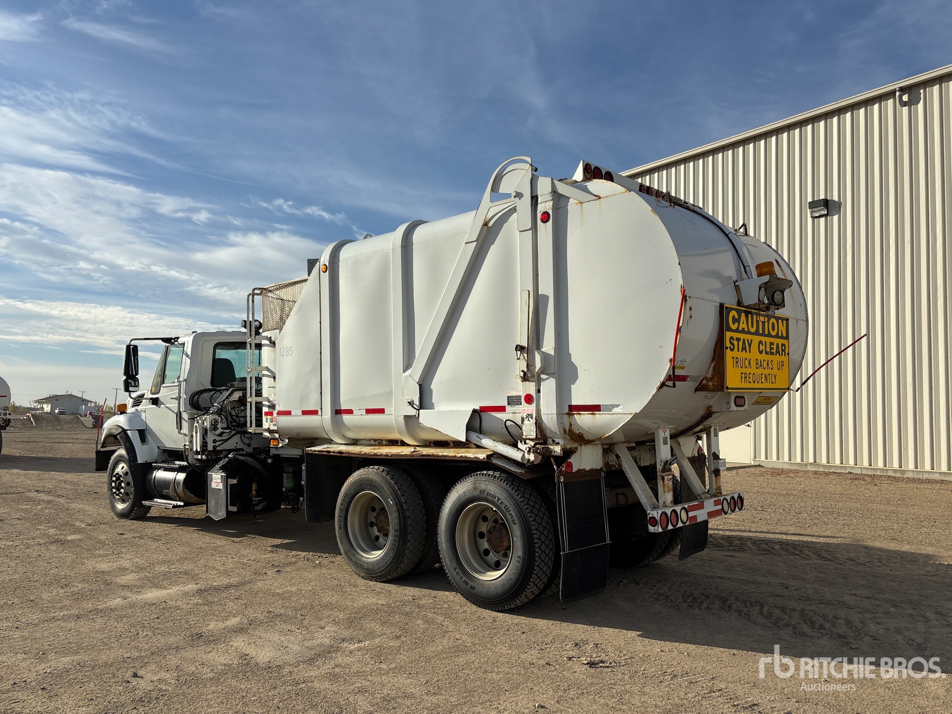 2009 International 7500SBA