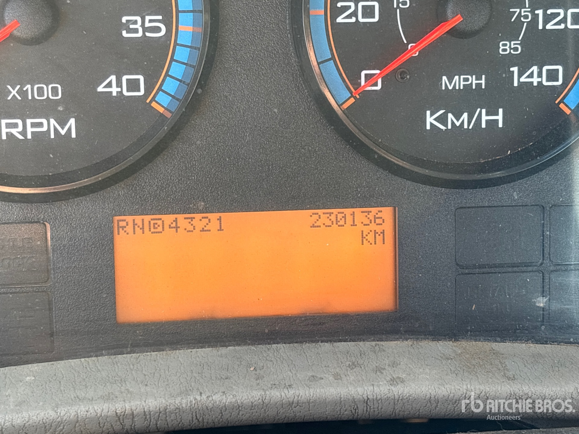 2009 International 7500SBA