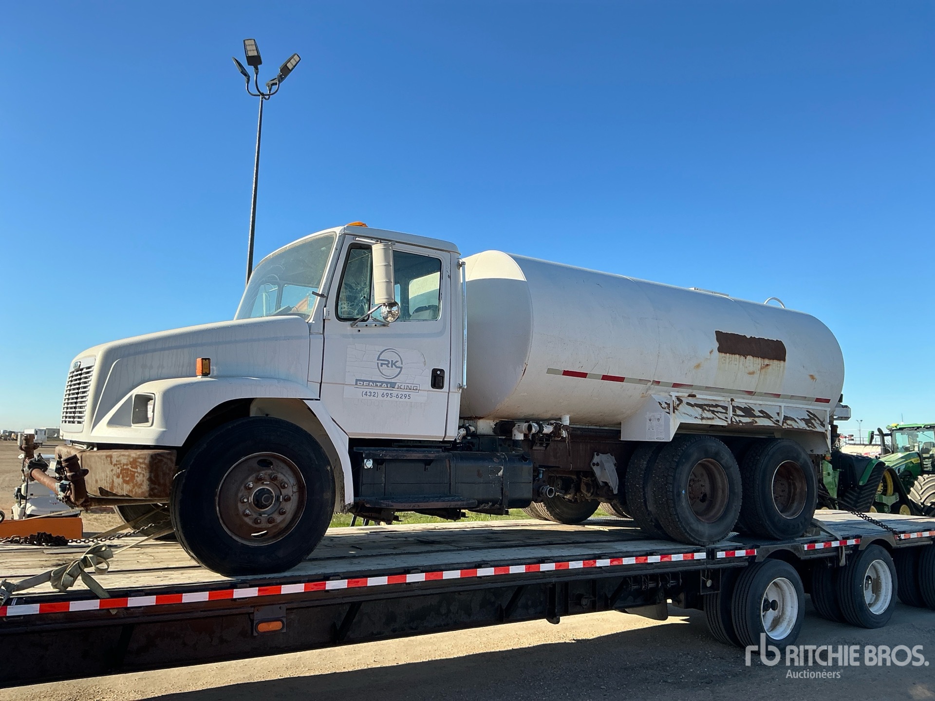 2003 Freightliner FL80