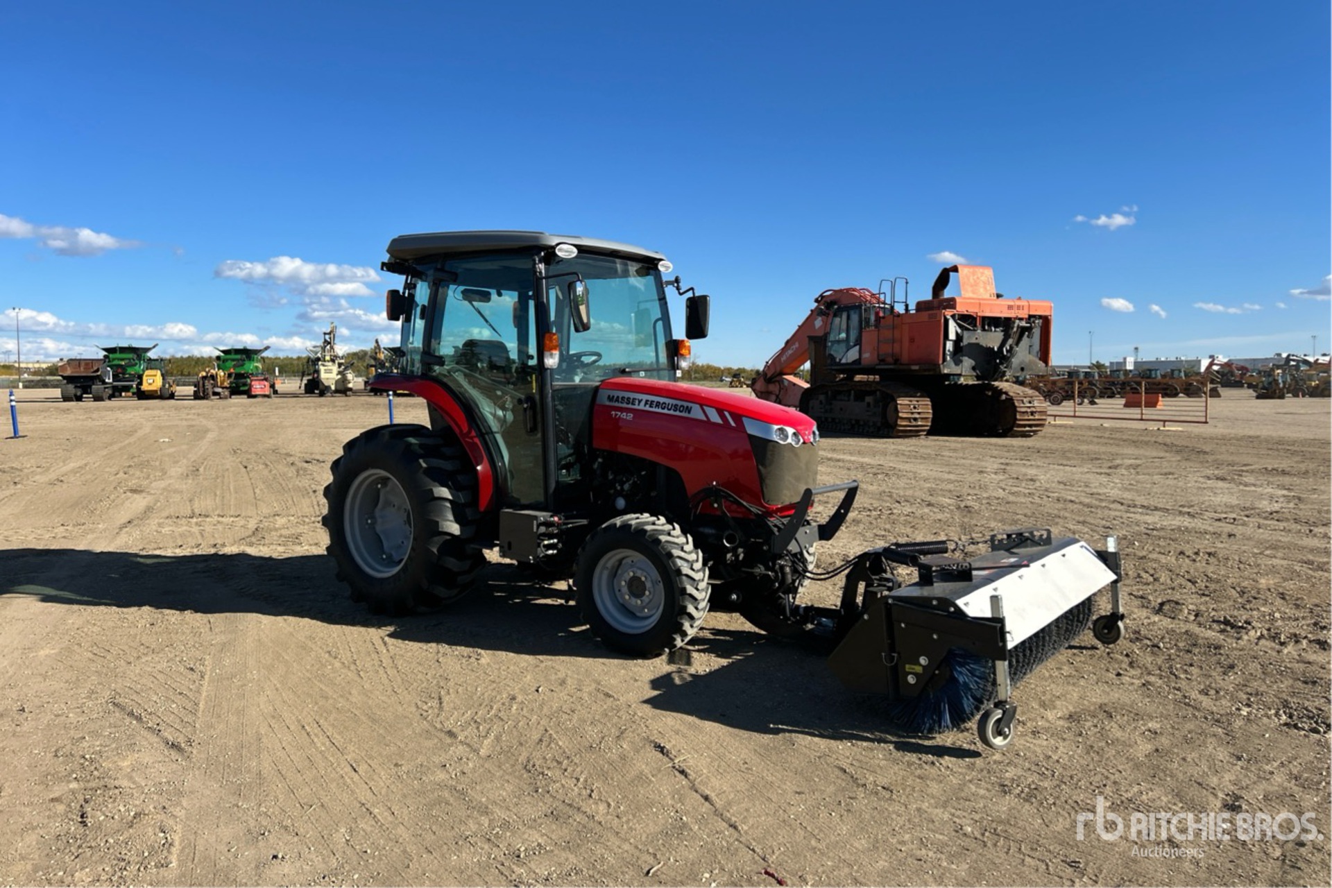 2014 Massey Ferguson 1742