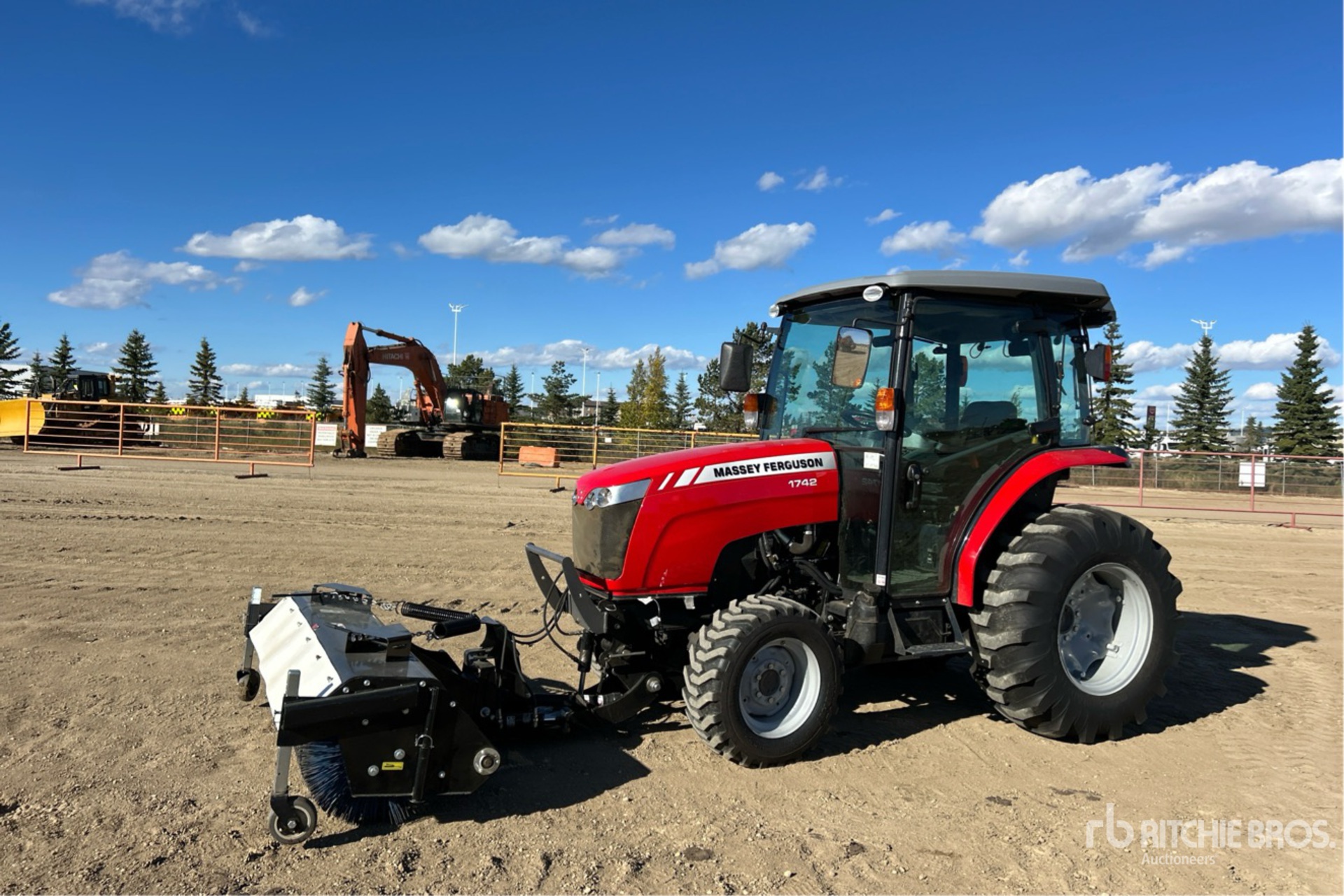 2014 Massey Ferguson 1742